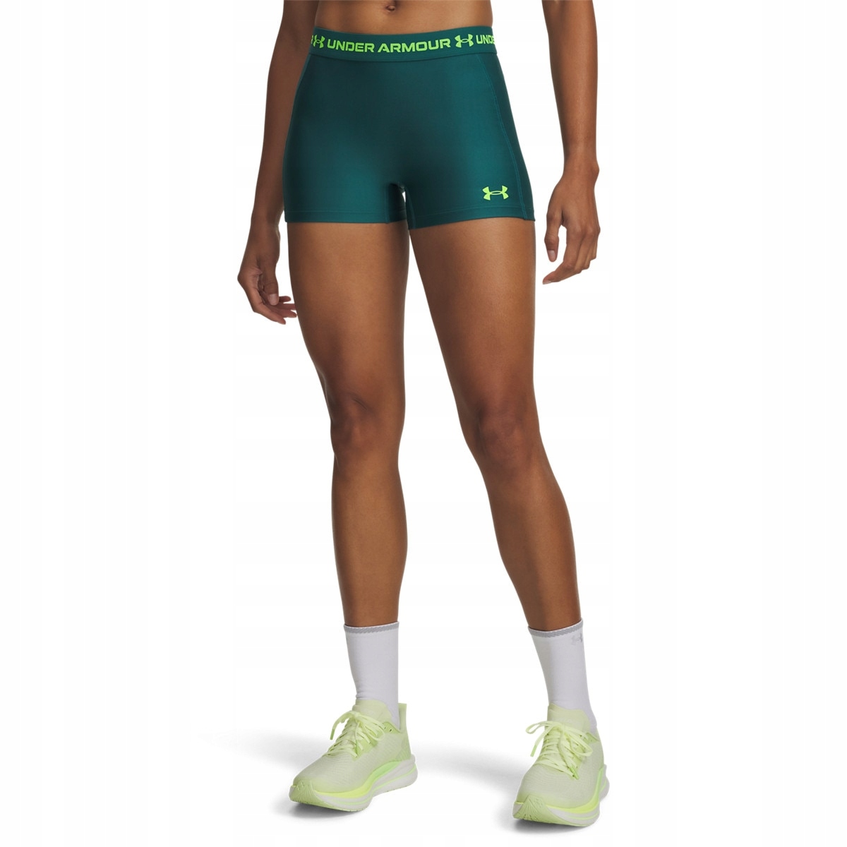 Under Armour Dámské kraťasy Under Armour HeatGear Shorty-GRN