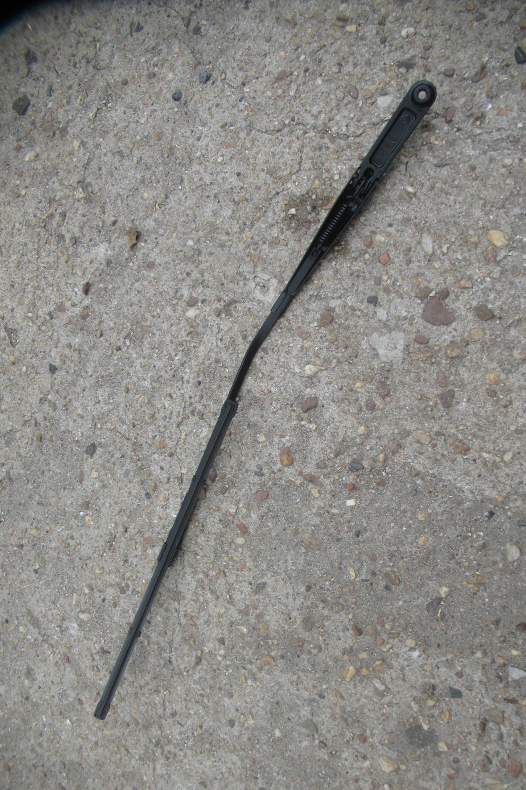 AUDI A4 B9 3.0 TDI 18R wiper arm right 8W1955408