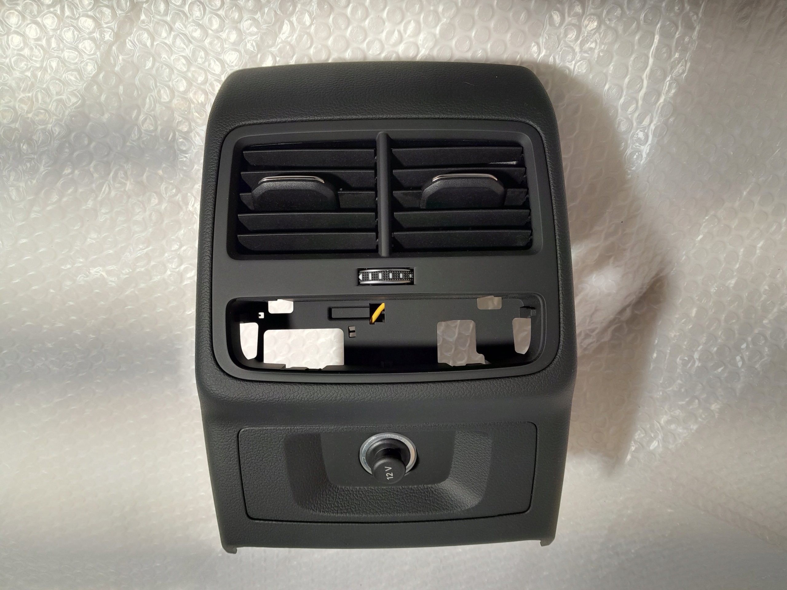 Audi A4 B9 воздухозаборник жалюзи потока воздуха консоль 8W0819203 8W0864376