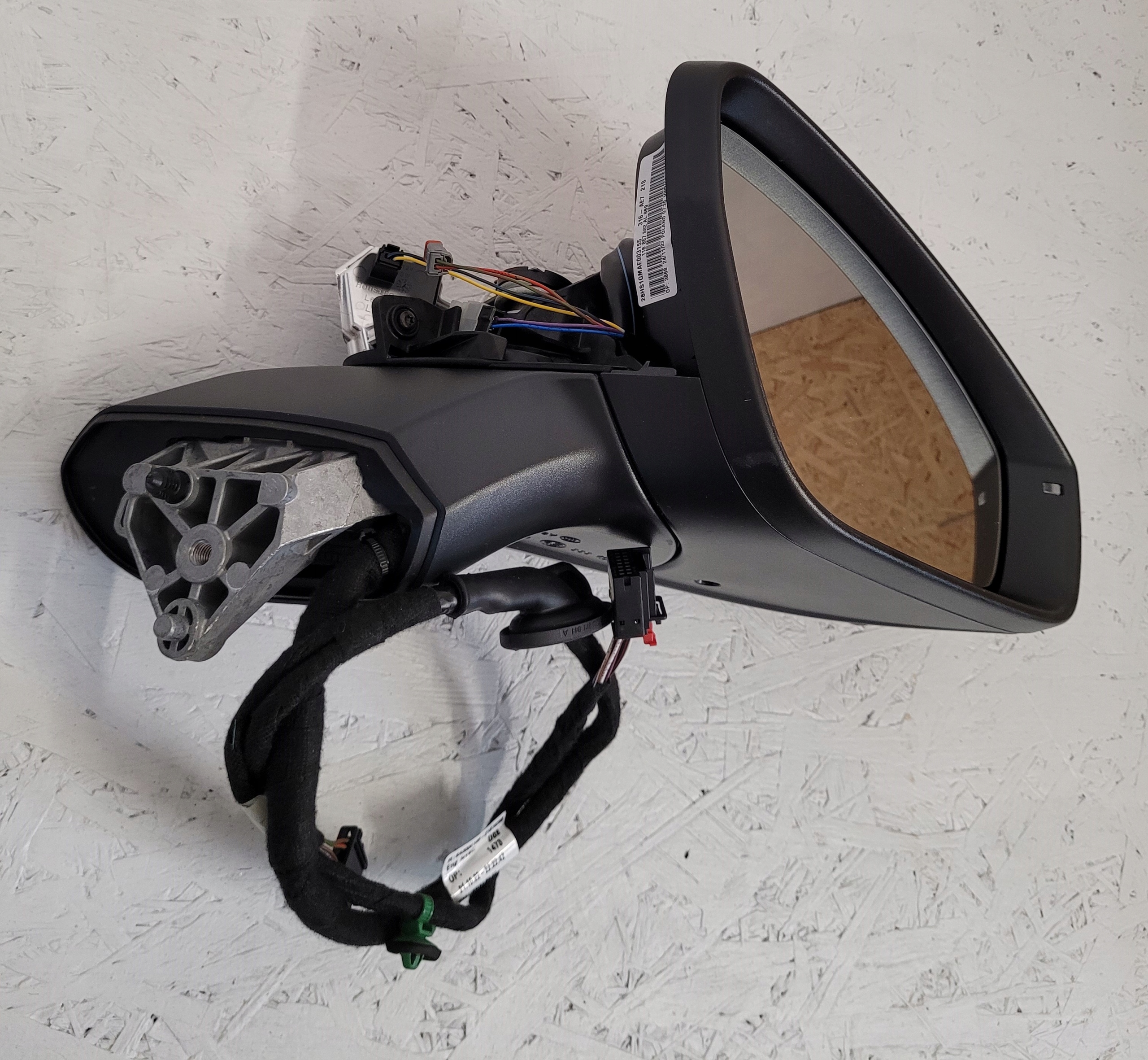 VW ID.4 ID.5 LUSTERKO PRAWE 13 + 6 PIN 2 X KAMERA Numer katalogowy części 11B857502