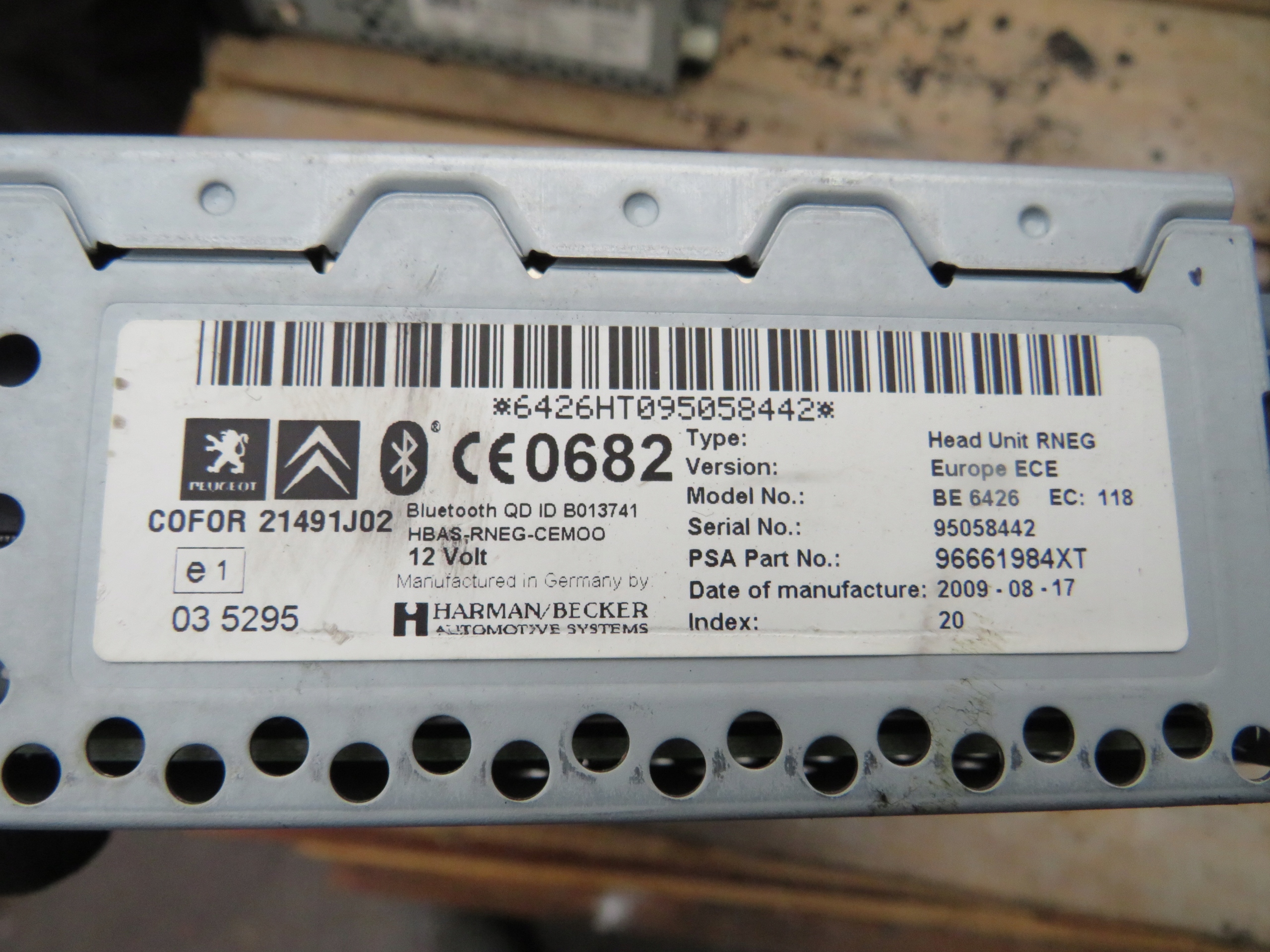 РАДИО 96661984XT