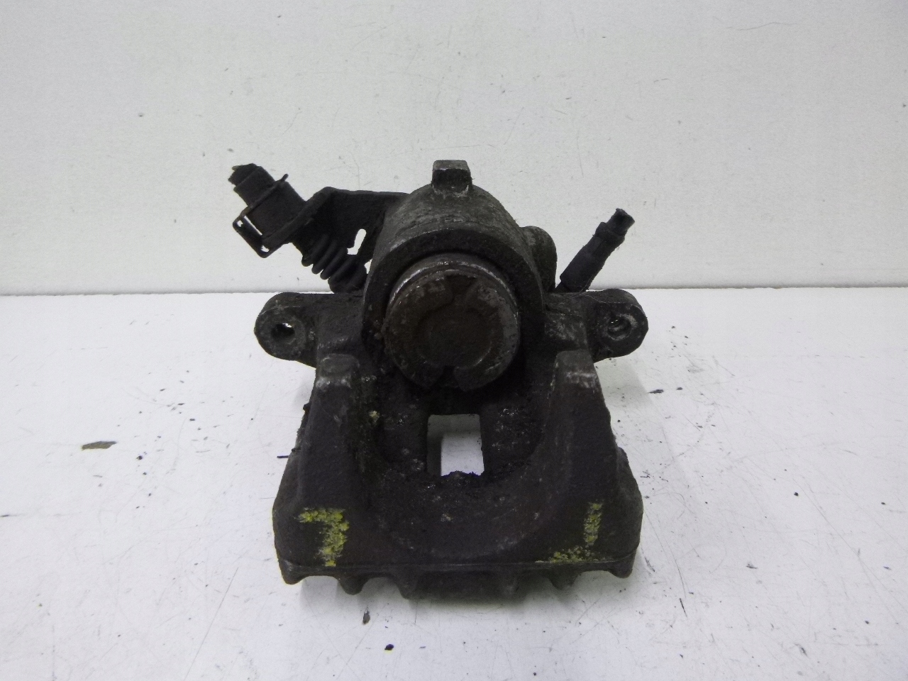 caliper brake rear part Audi A3 8L 1.8 98r.