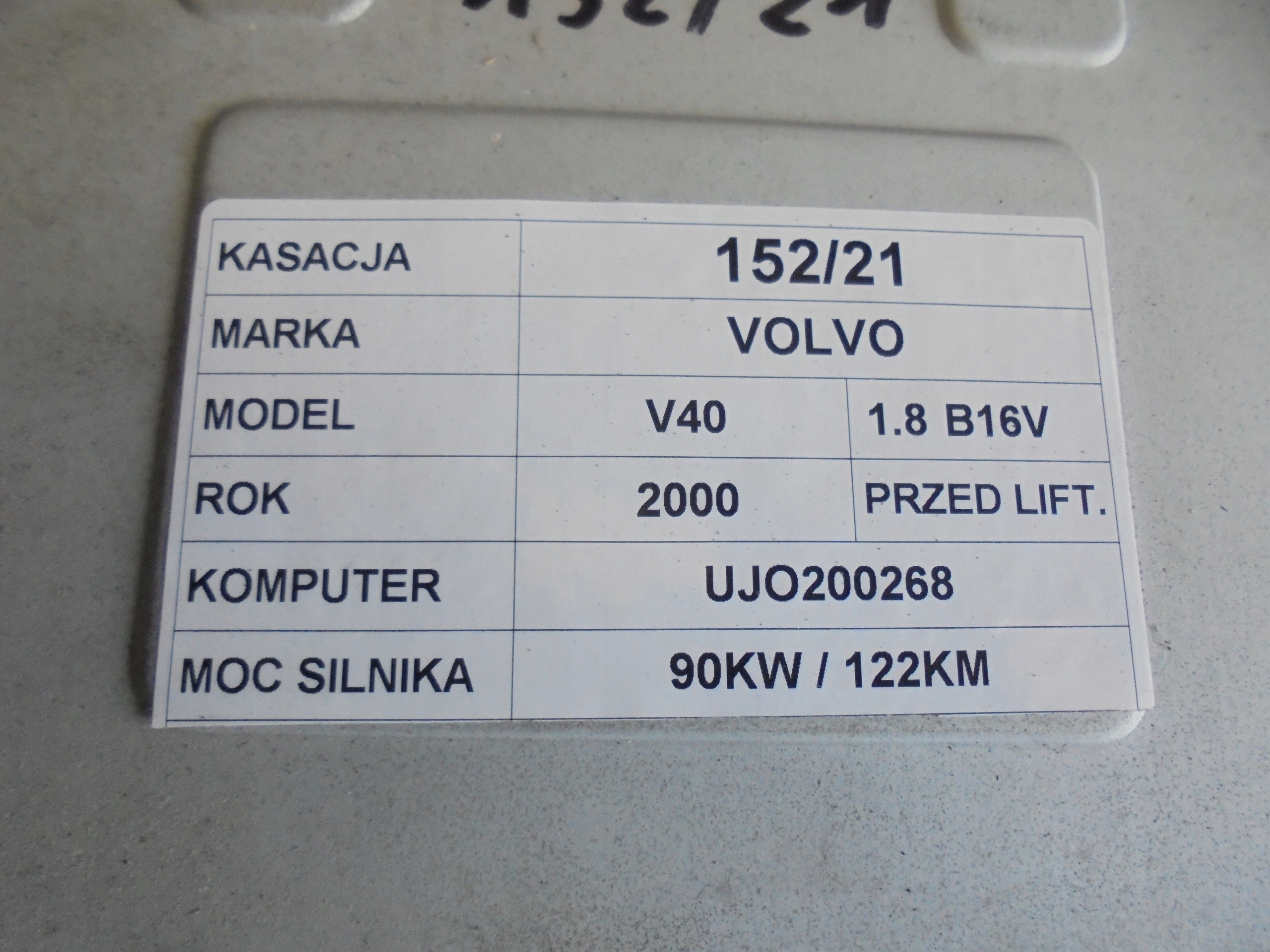 COMPUTER VOLVO V40 1,8B P30899006 1TUJ000081