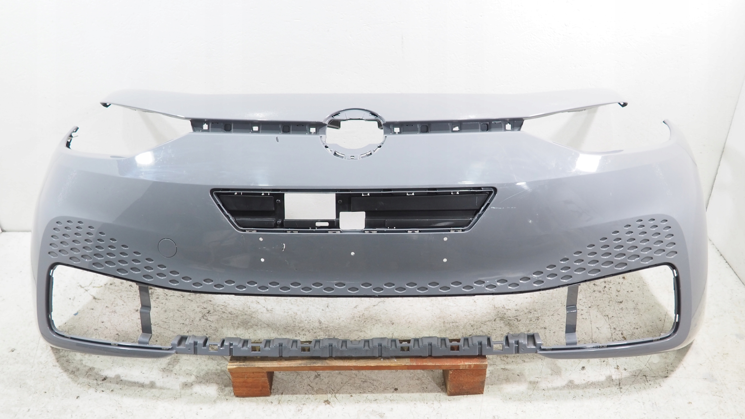 VW ID3 nárazník predok predný 10A807221