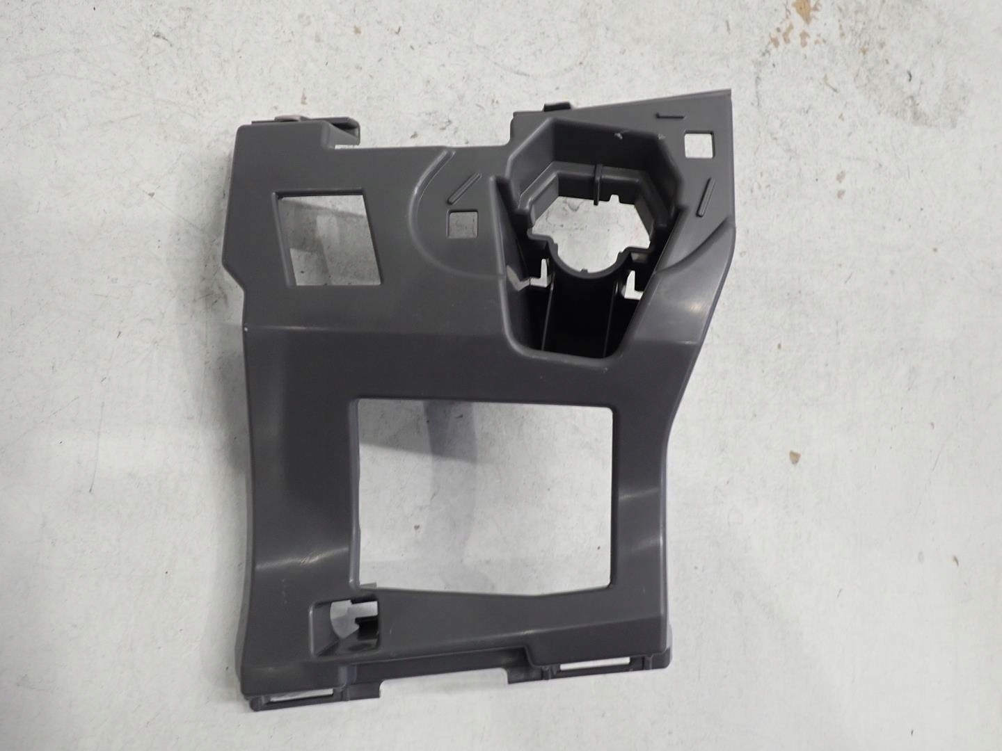 bumper bracket left front SKODA FABIA IV 2022- 6VA807055
