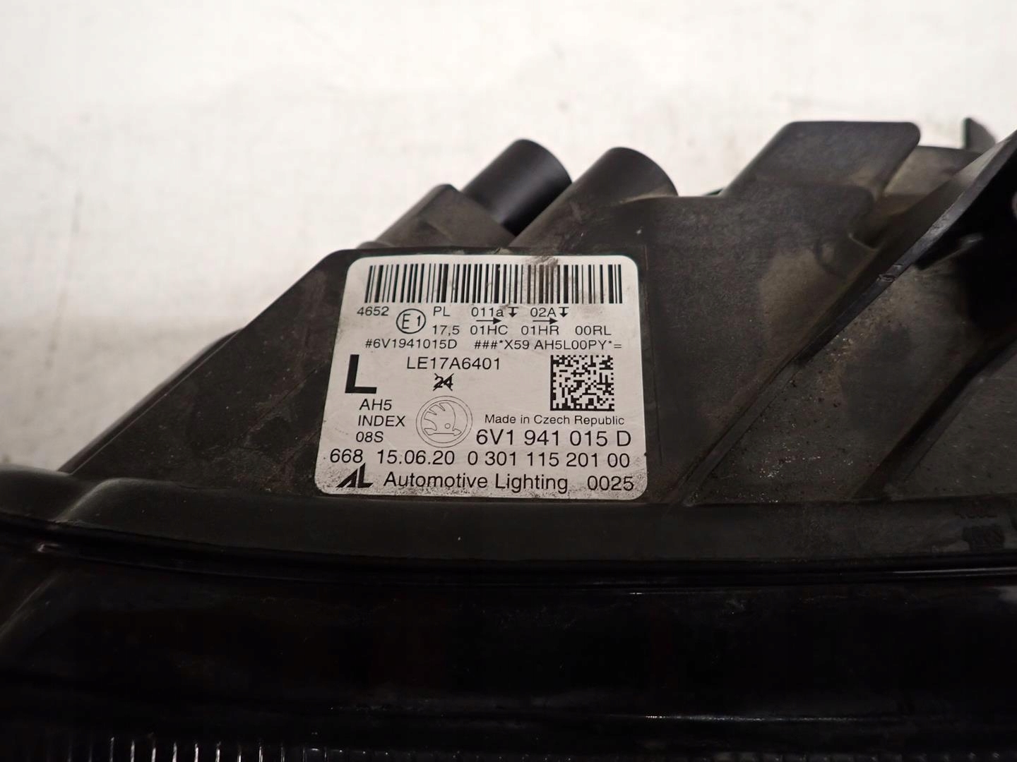 light front front left SKODA FABIA III LIFT 2017- 6V1941015D