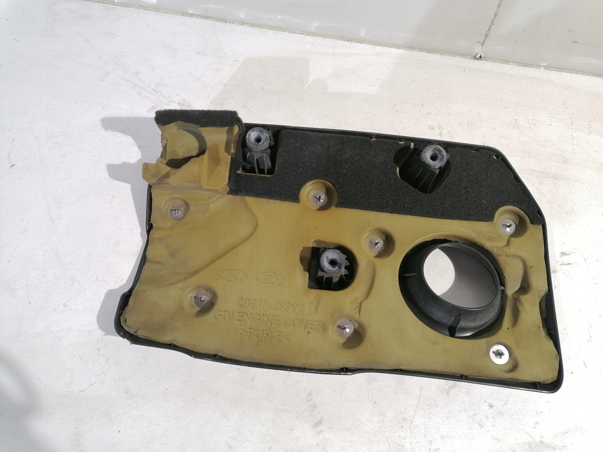 Kia Optima 4 1.6 T-GDI cover cover for engine