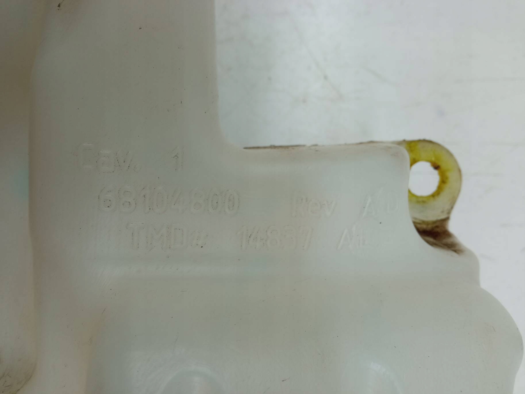washer fluid tank KL 68104800 Jeep Cherokee V (2014- )