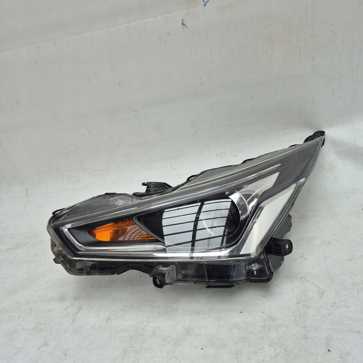 TOYOTA AYGO II LIFT 18- light left front front