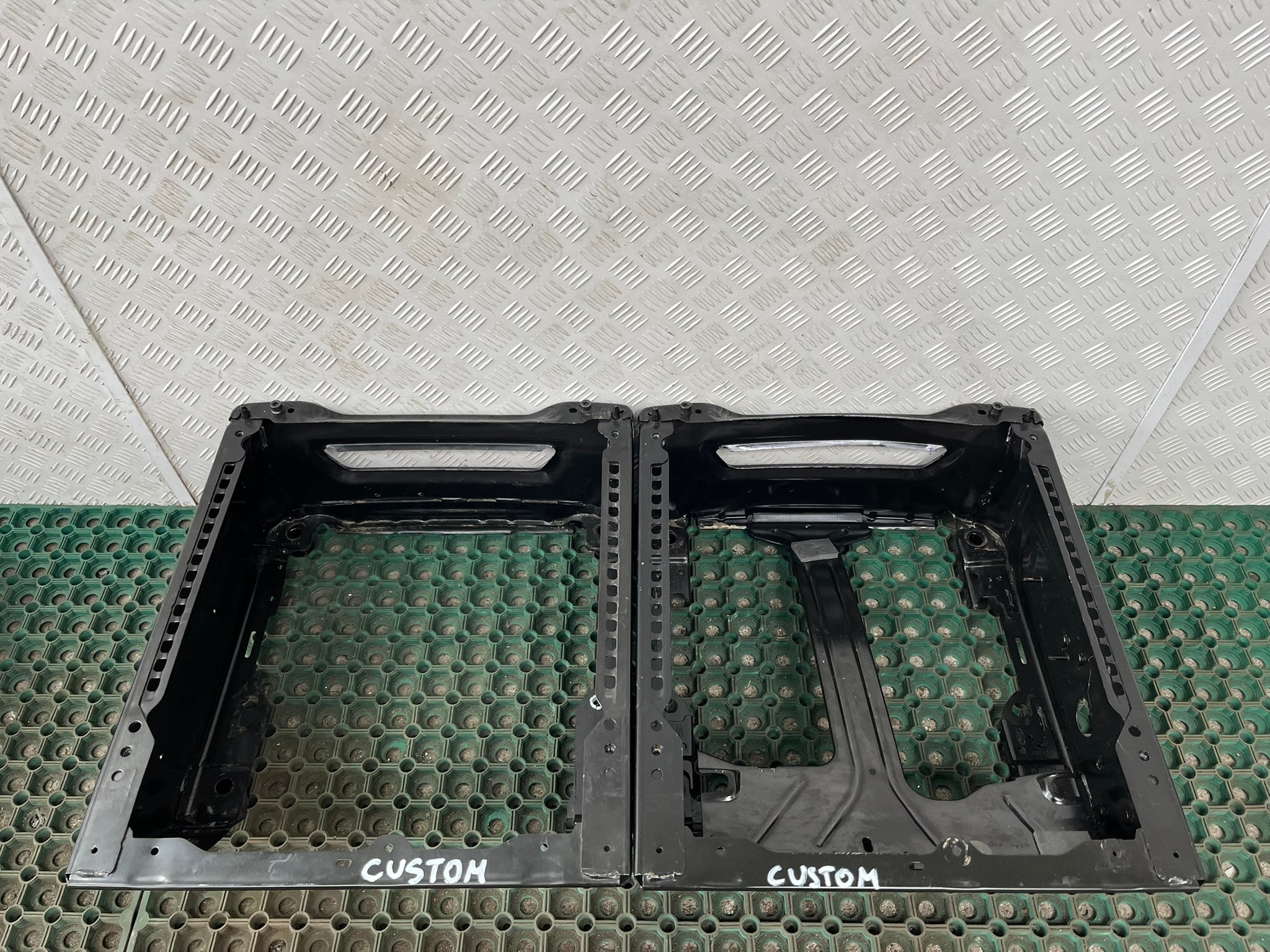 FORD TRANSIT CUSTOM LIFT 18-22 holder seat POJEDYNCZA right + left KPL