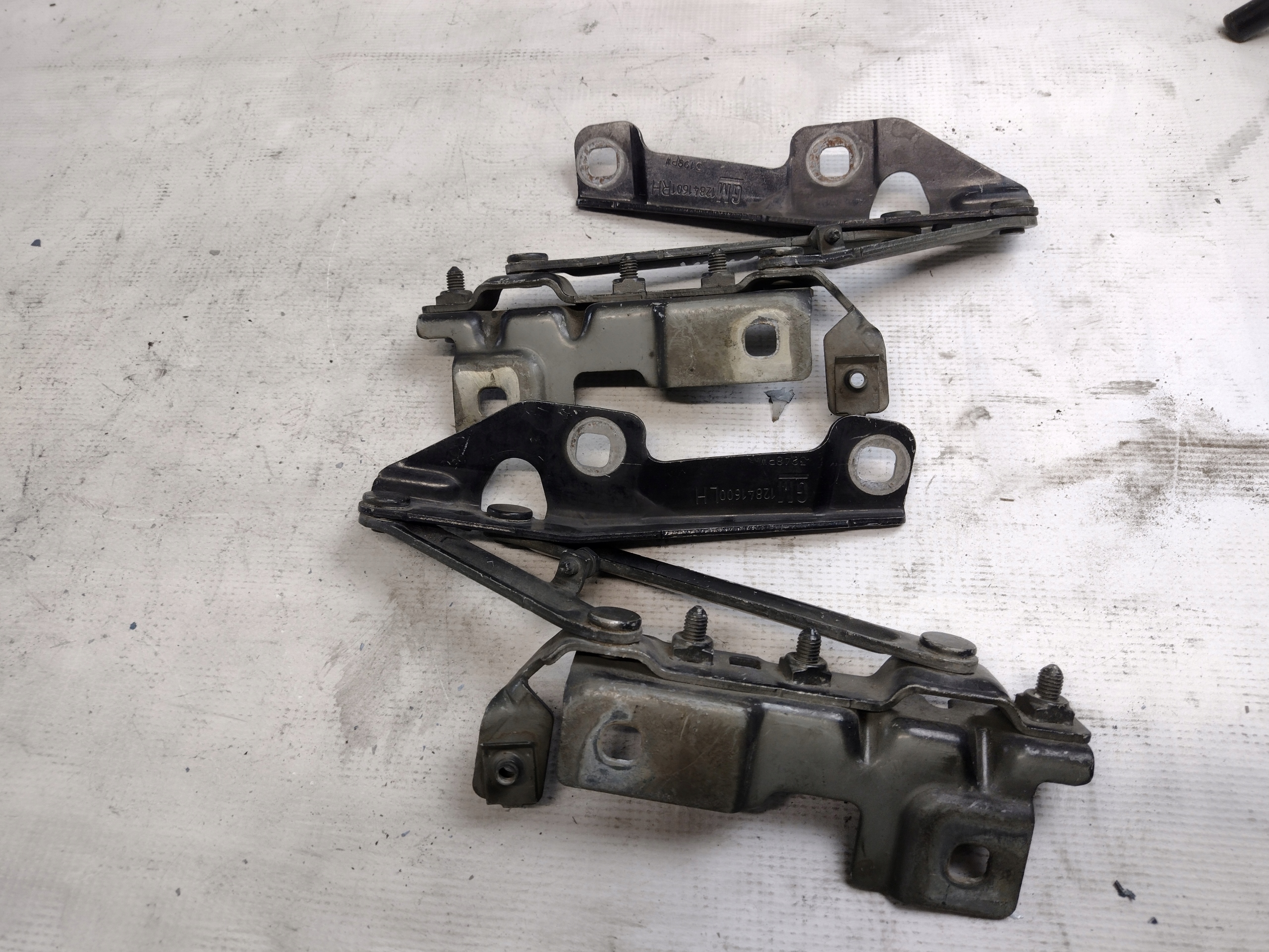 Cerniere cofano Opel Insignia A 12841600 12841601