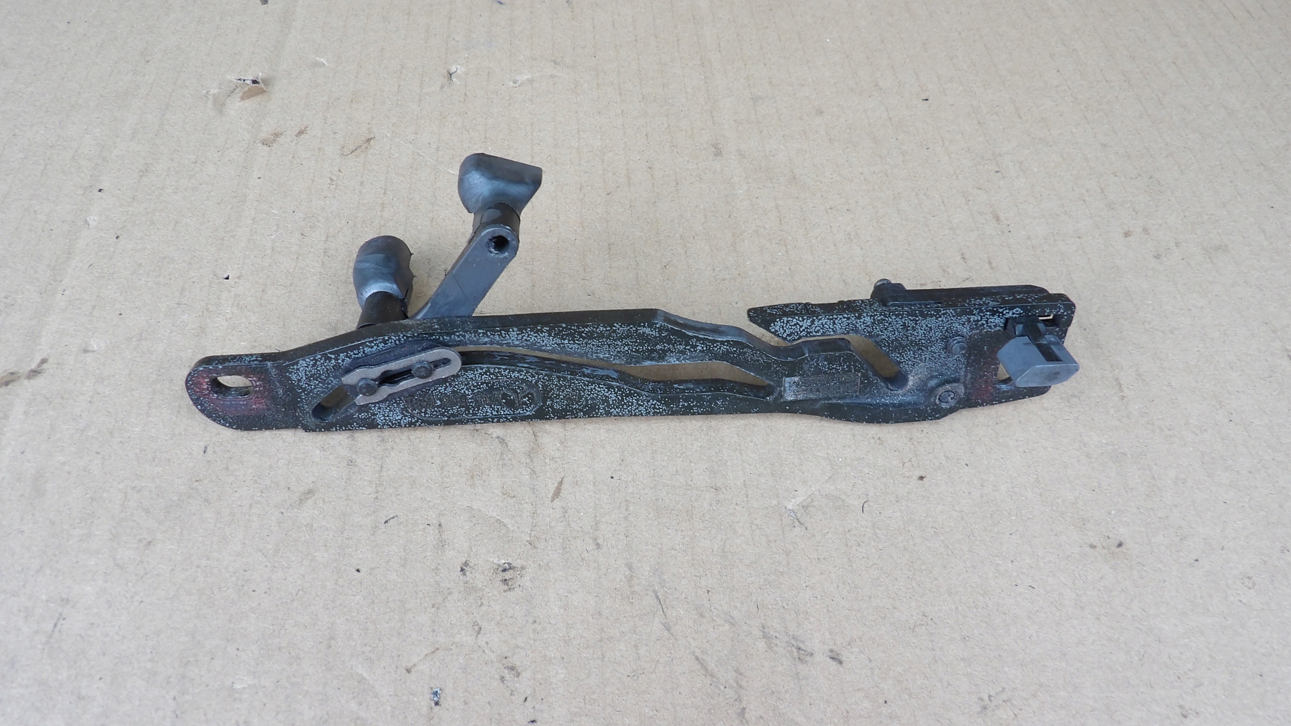 AUDI 80 B4 PROWADNICA SZYBERDACHU ORYGINAŁ PRAWA