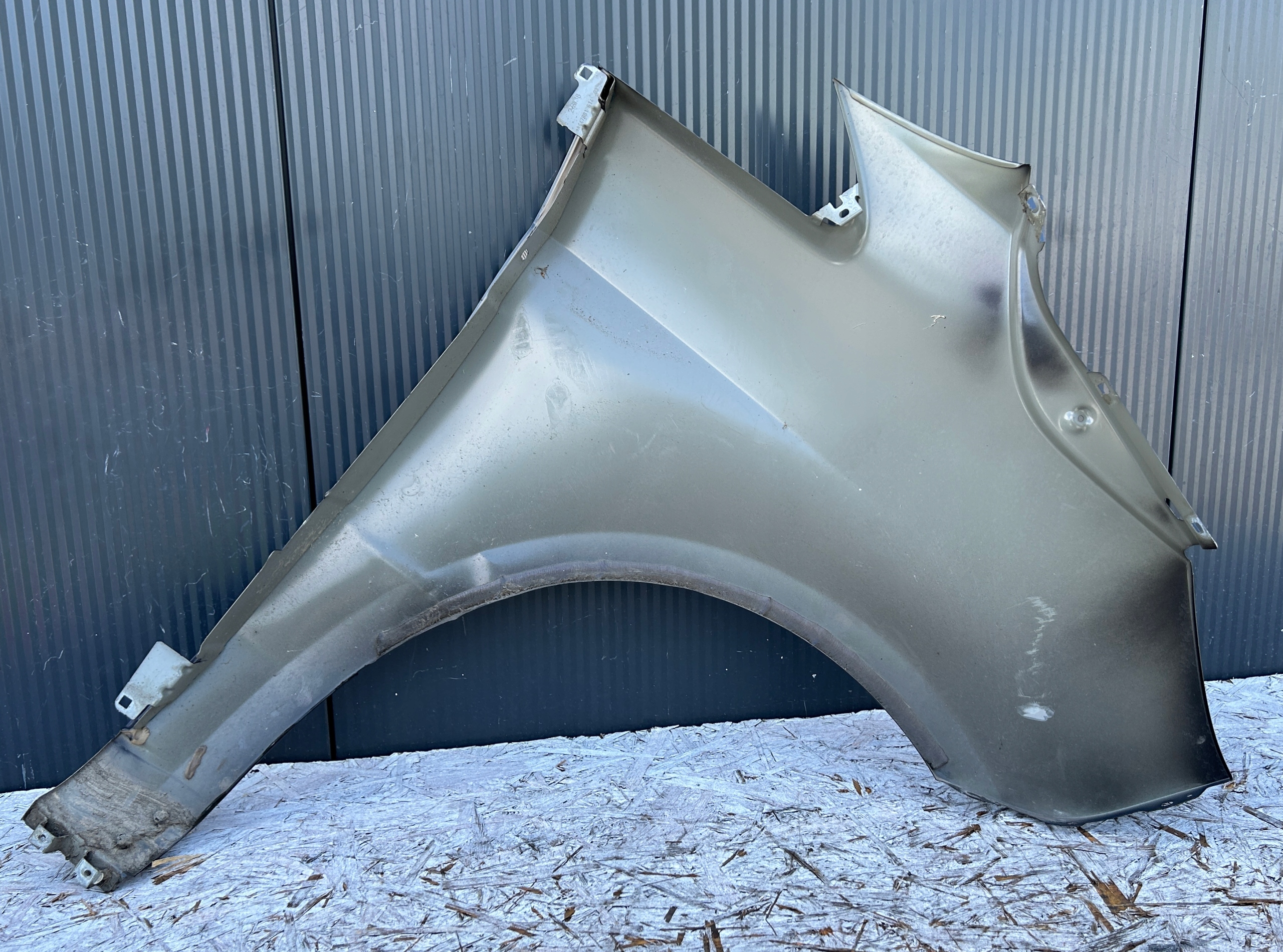 fender left front front MERCEDES V-KLASA VITO 447