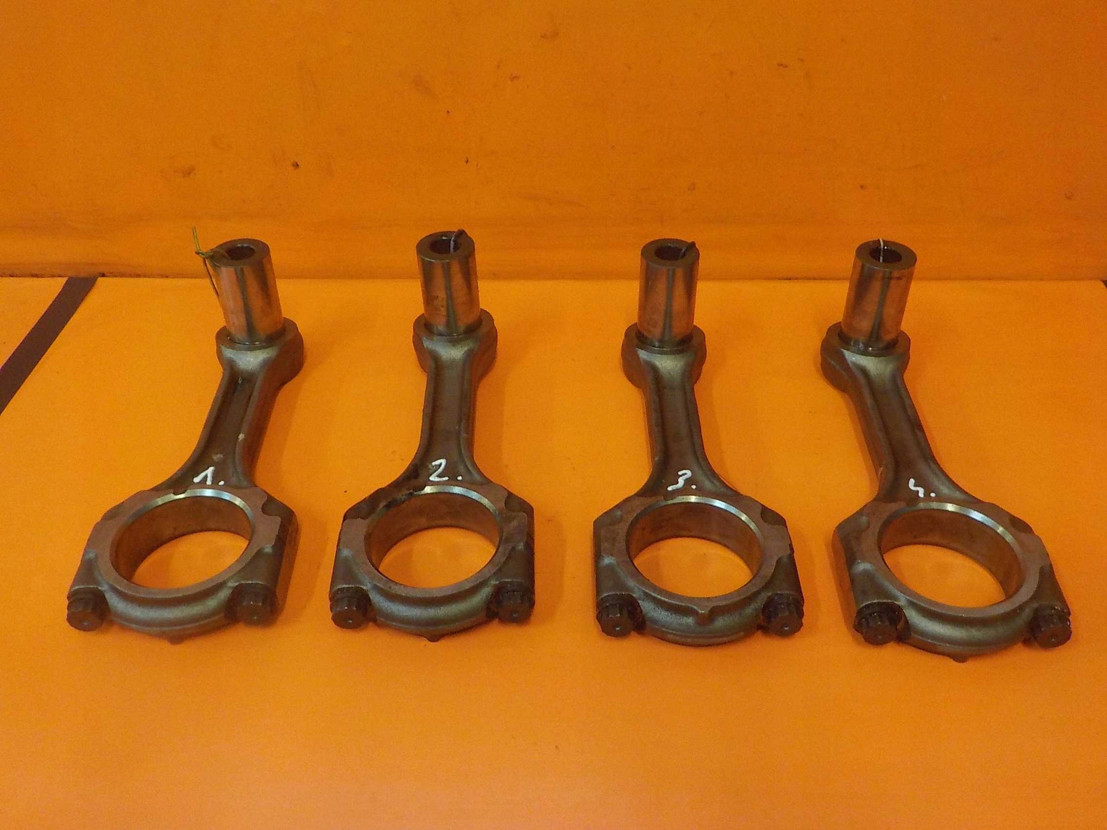 AURIS I AVENSIS 2.0 D4D 09r 126KM korbowod 8AB