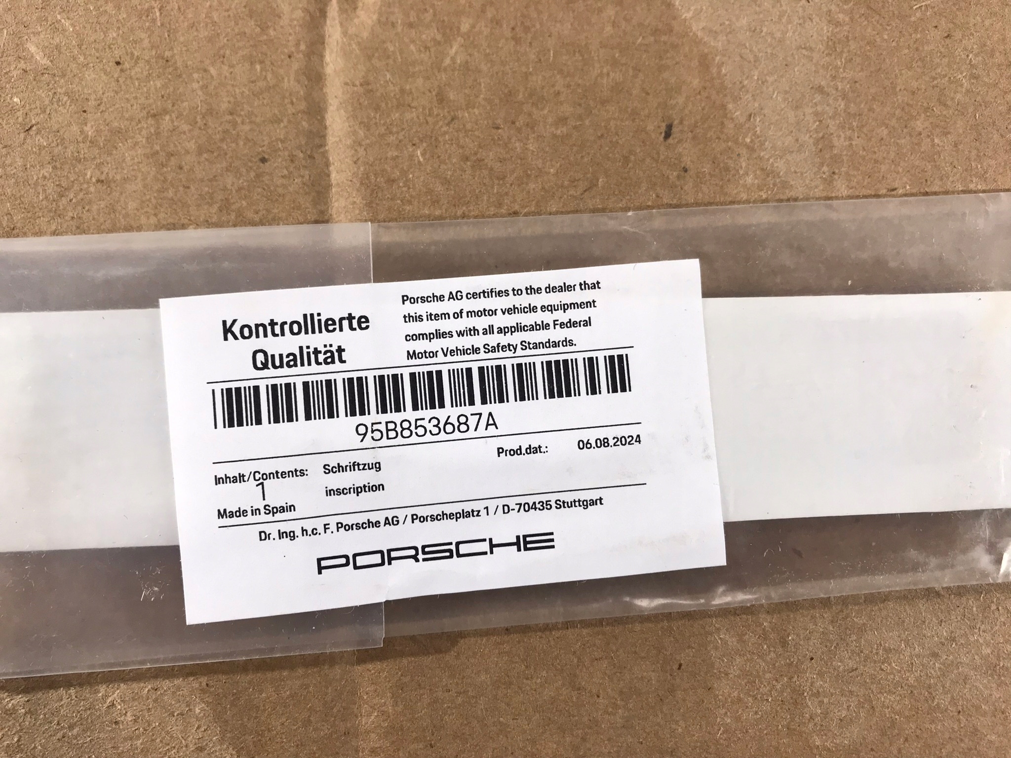 Napis logo tył PORSCHE MACAN 95B853687A Marka Porsche