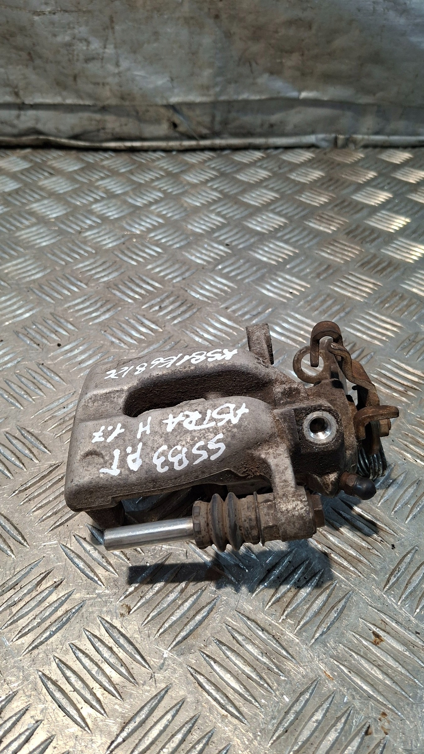 caliper brake right rear part OPEL ASTRA H 1.7CDTI