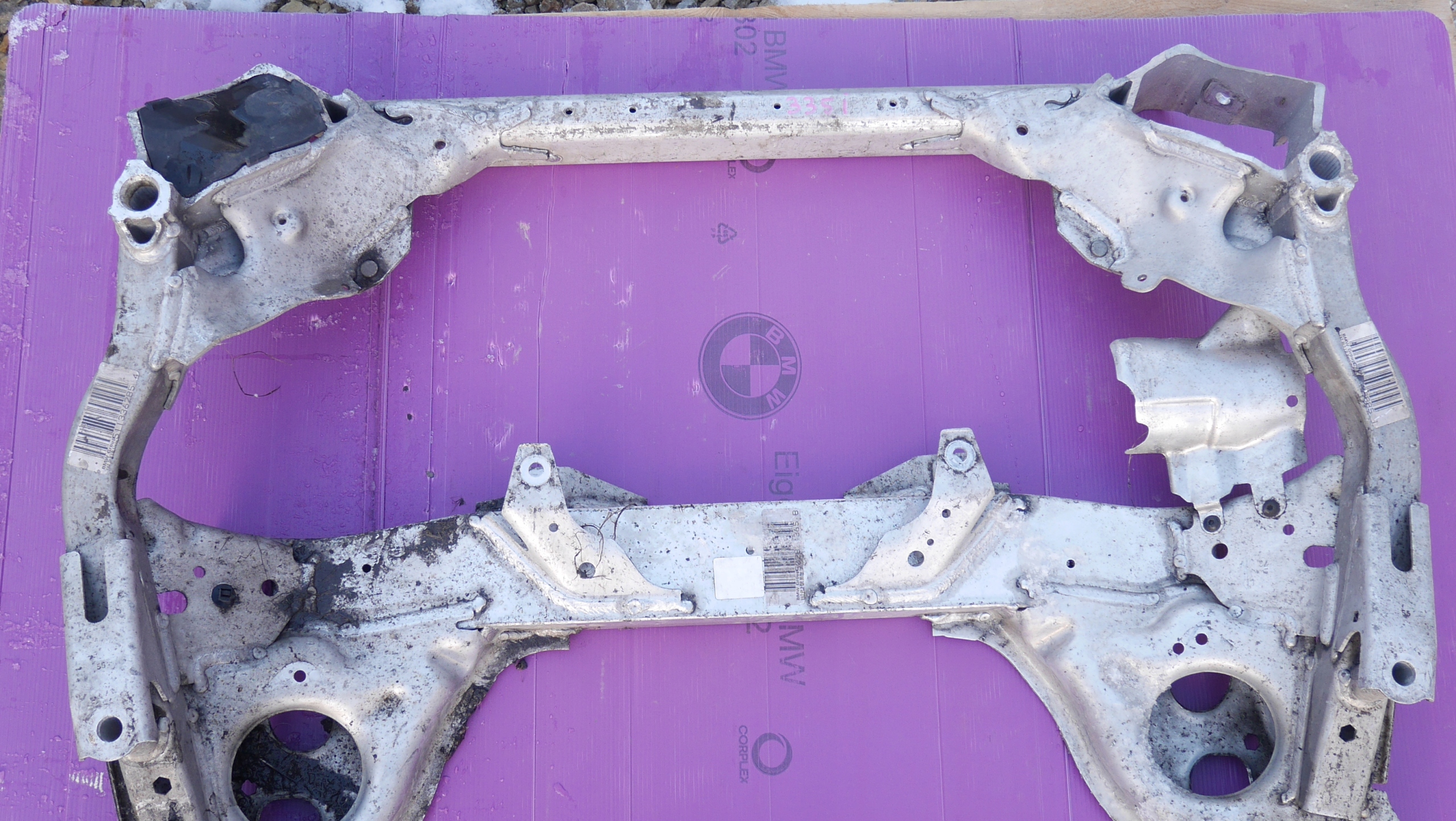 BMW E90 E92 E93 SANKI KOŁYSKA PRZÓD SILNIK 335i 3,5i Numer katalogowy części e92 e93 335i