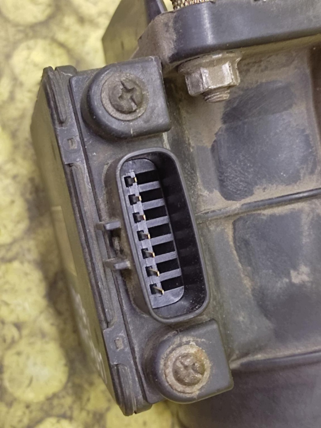 MITSUBISHI CARISMA 1.8 GDI luftmassenmesser E5T08271