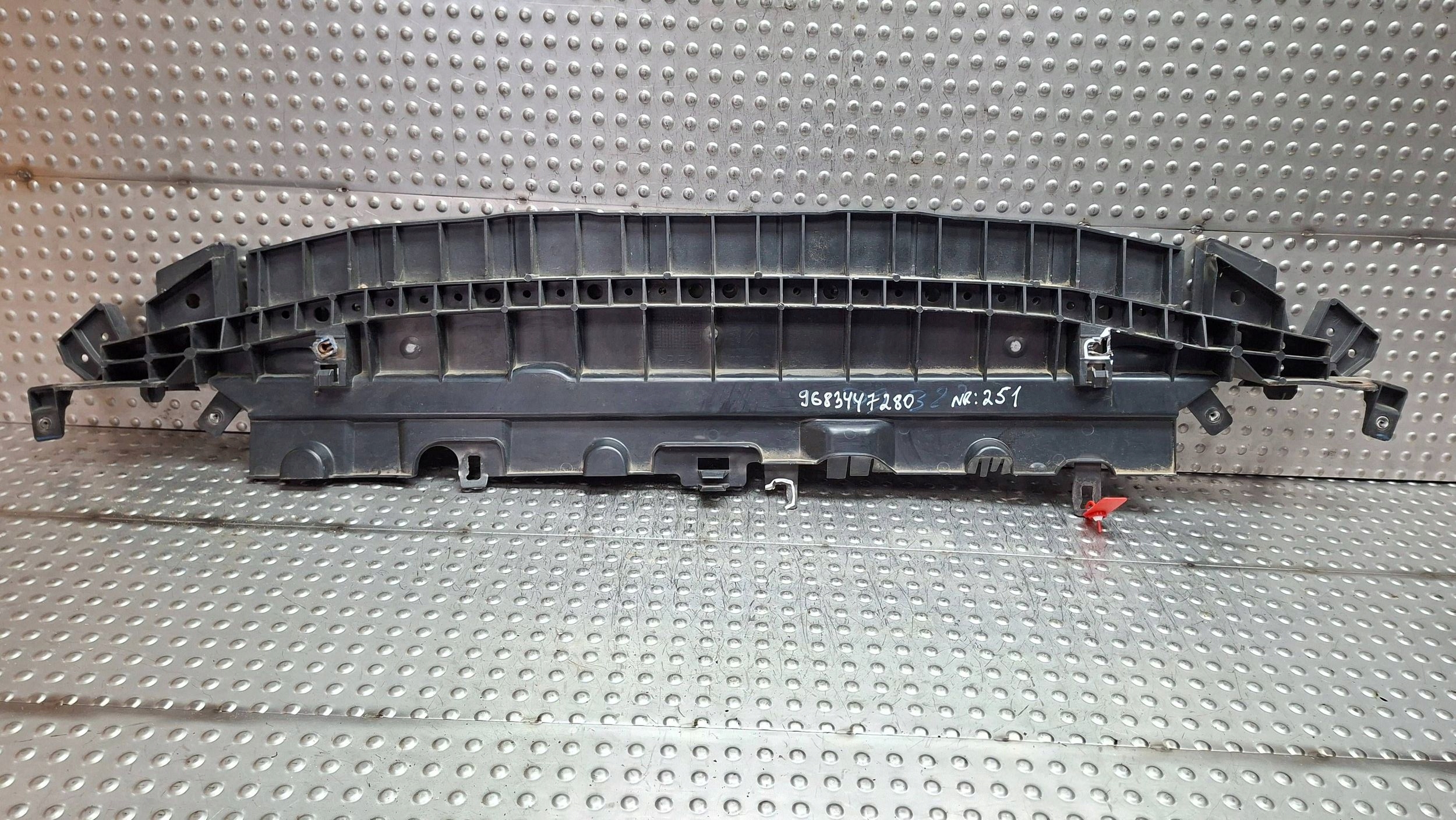 Blende Abdeckung abdeckung unter Stoßstange 9683447280 CITROEN C3 II DS3 2009