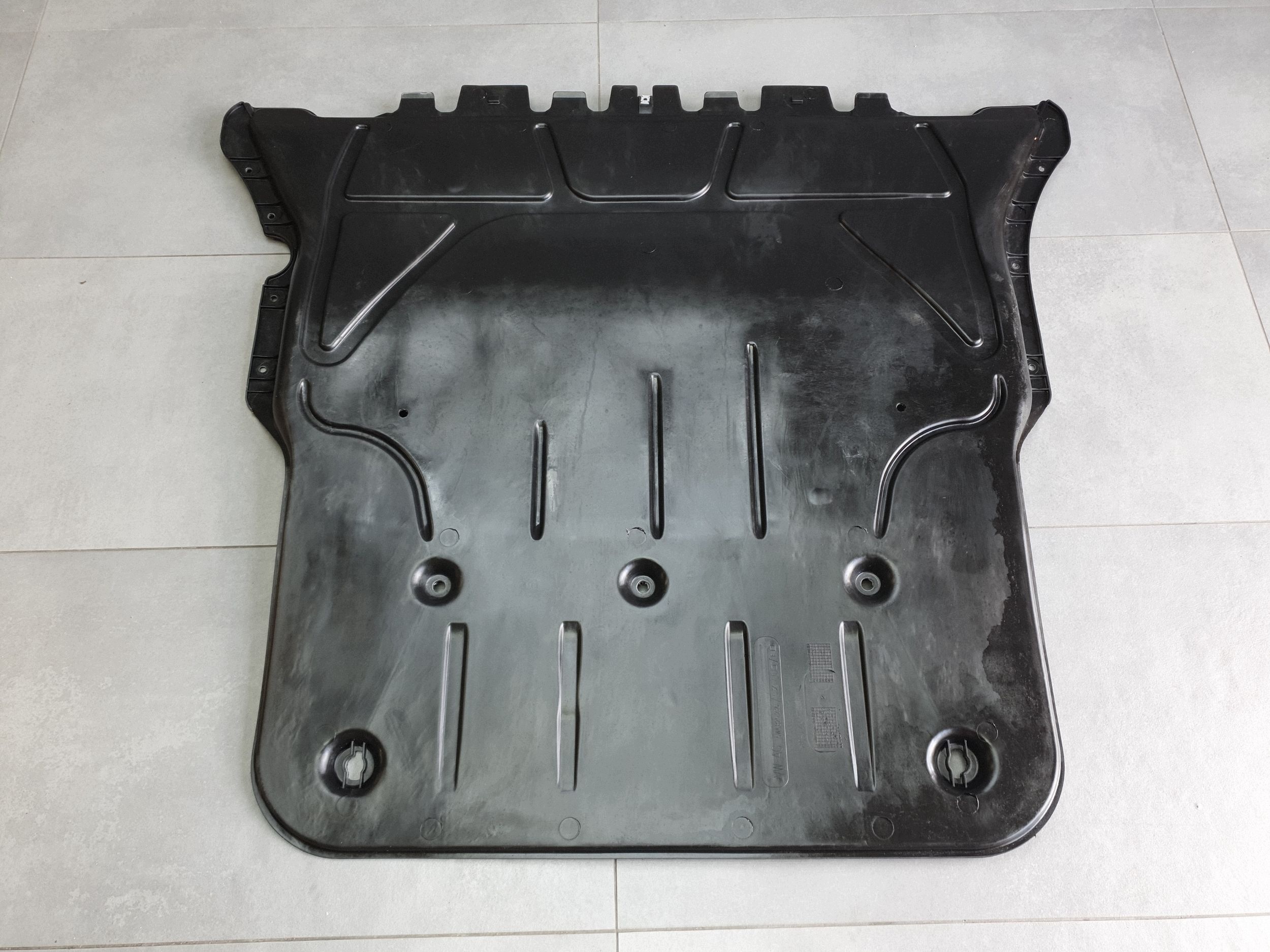 Audi A3 8Y cover below engine 5WA825236C
