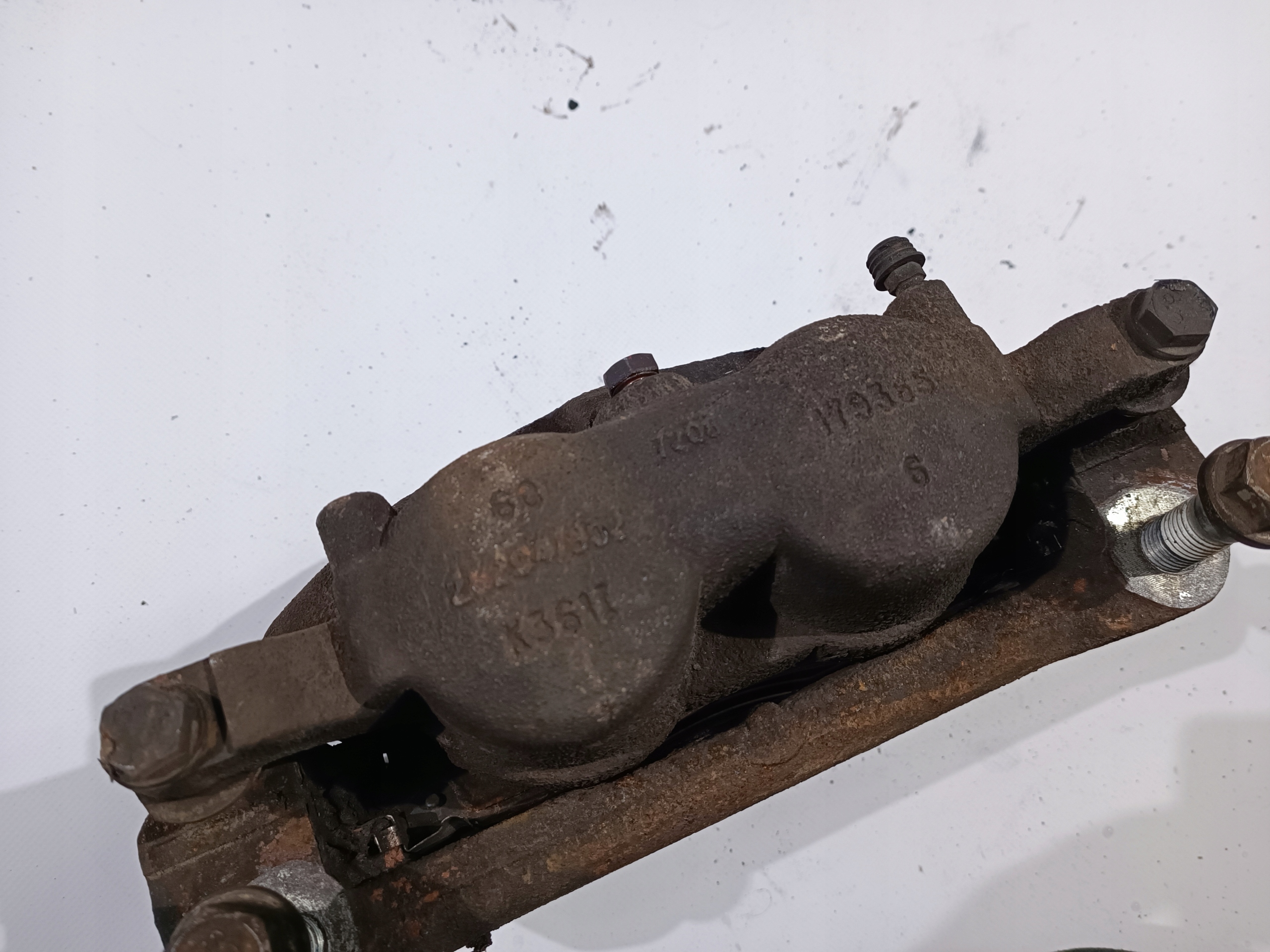 caliper brake front left Ford F250 F350 2017