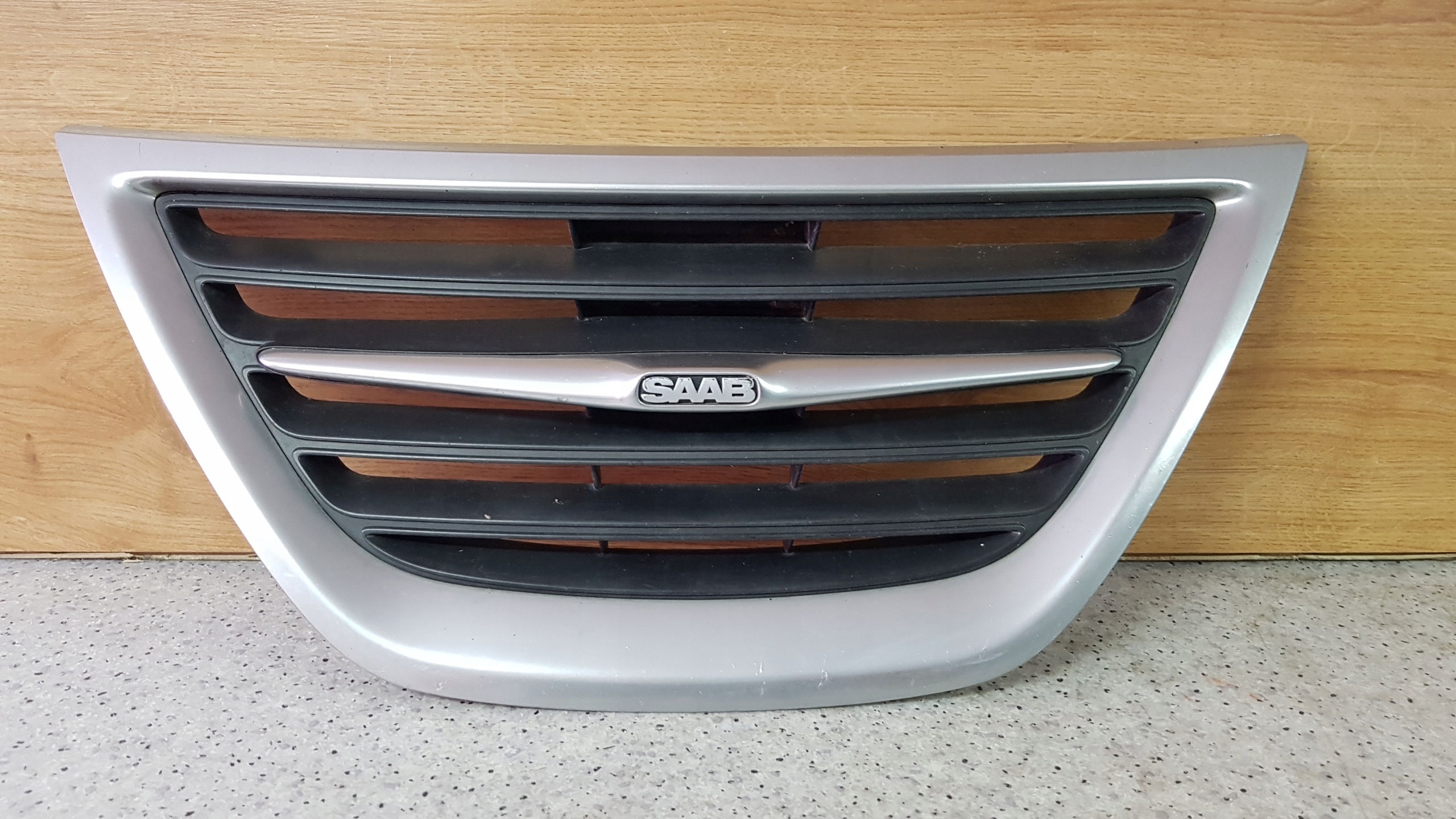 SAAB 93 9-3 LIFT 07 - 11 GRILLE GRILLE/MASQUE D 89