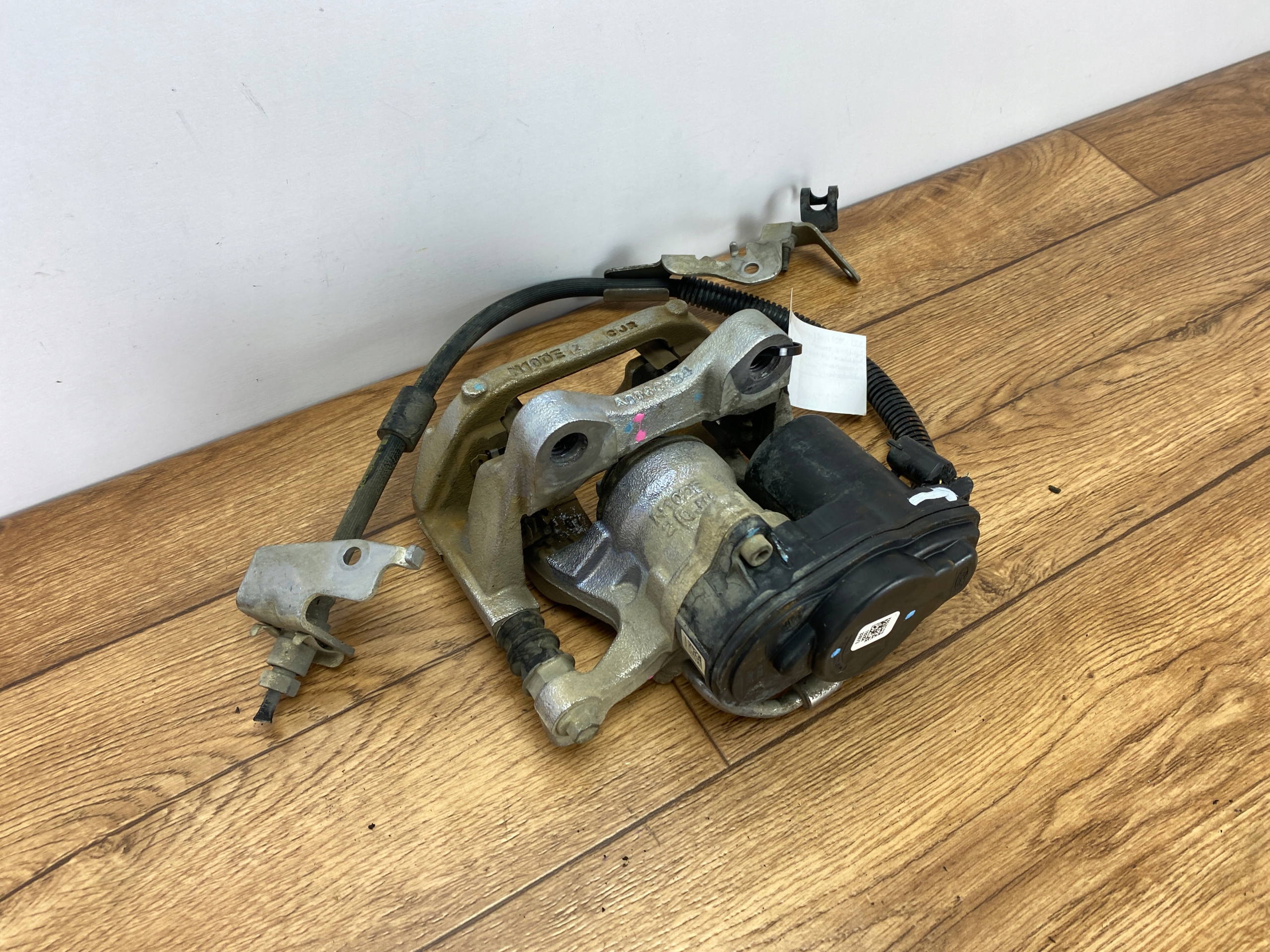 caliper brake right rear part Ford Explorer MK6 2020+ USA