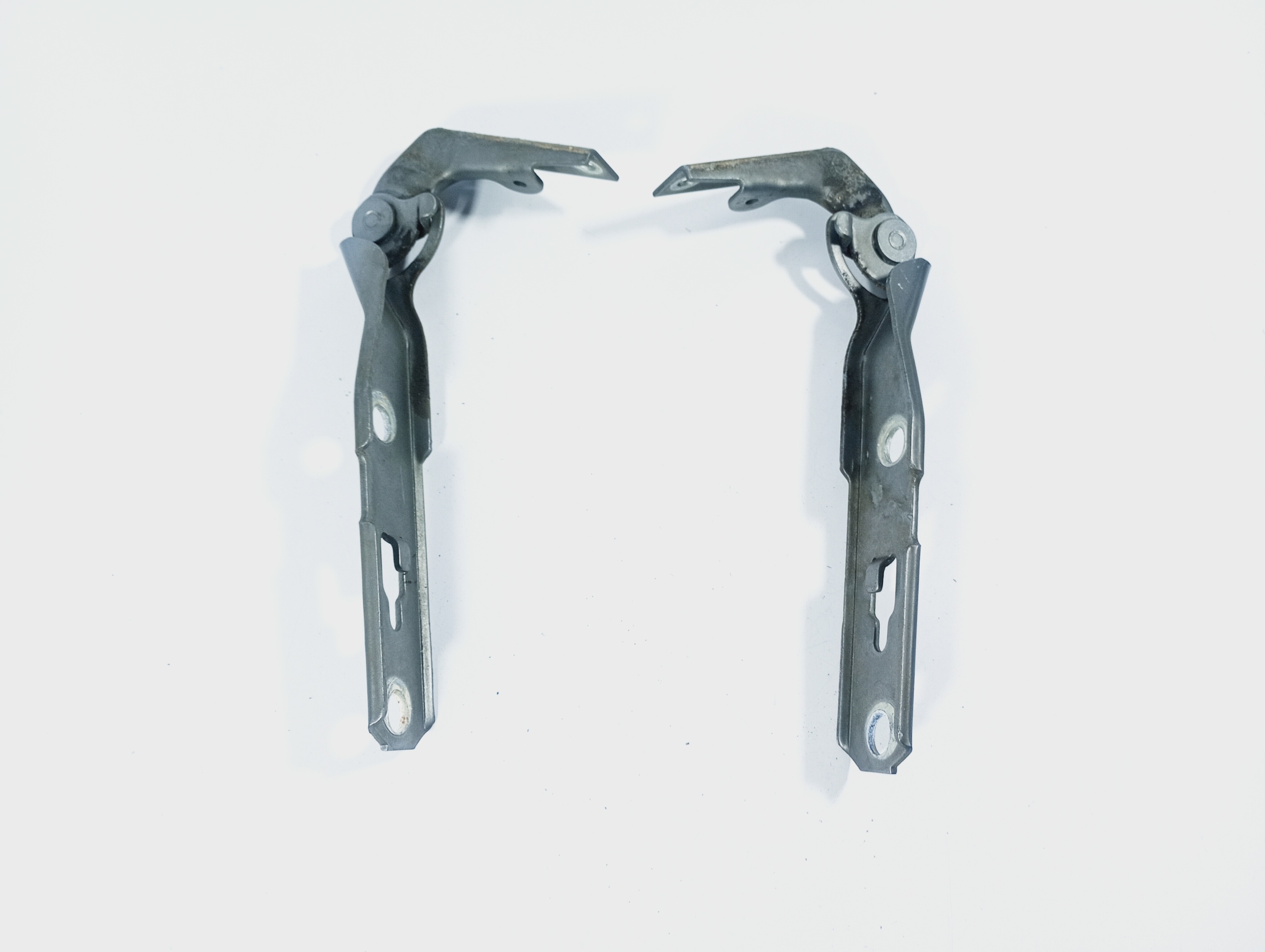 bonnet hinges front OE 8E0823301E Audi A4 B6 00-06