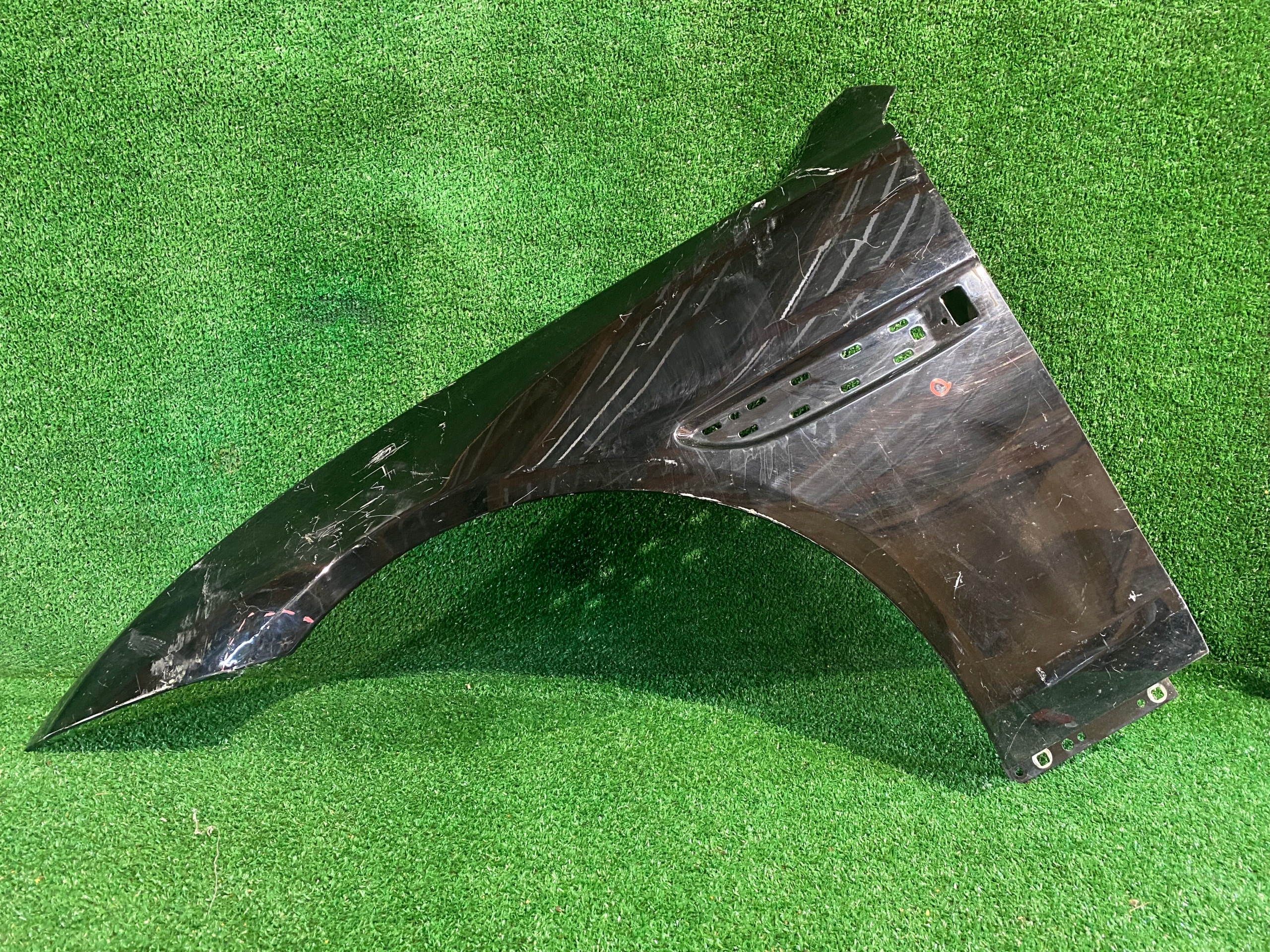 fender front left JAGUAR XE X760