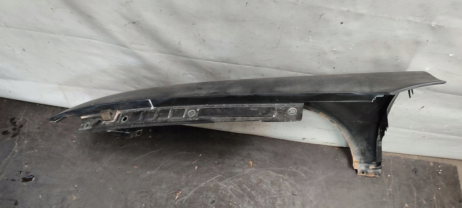 fender right front front VW Passat B5 LC9Z
