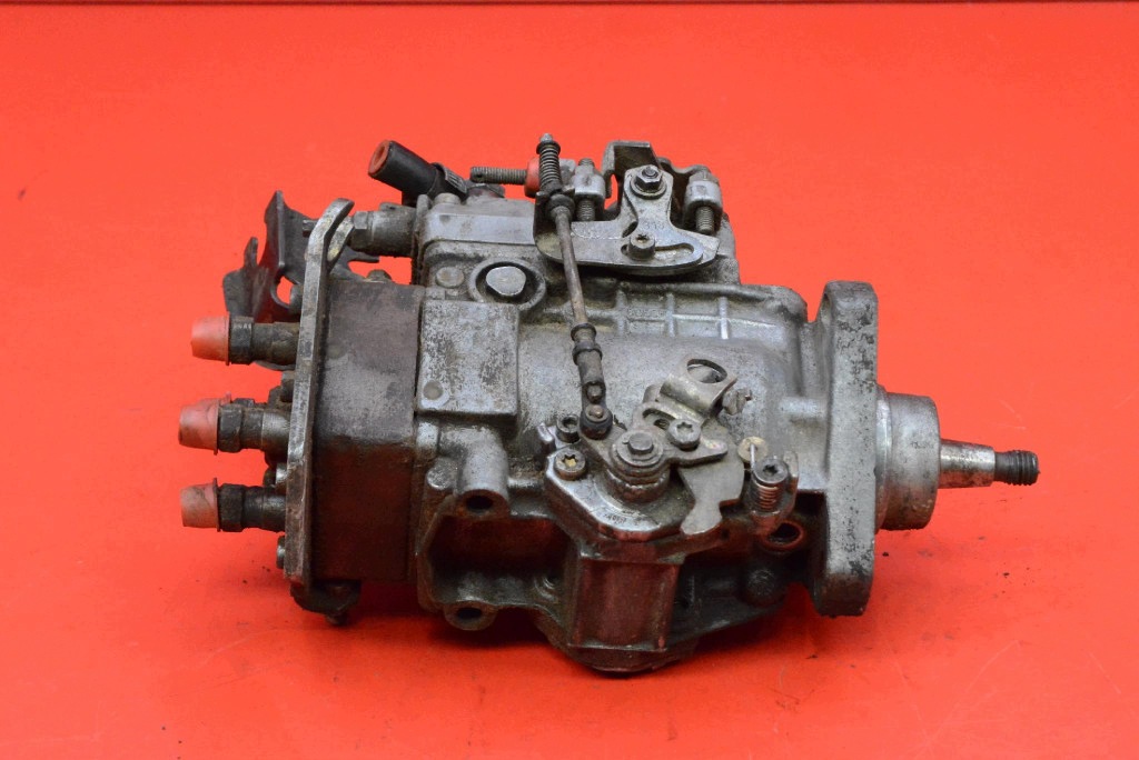 Einspritzpumpe 028130107Q VW TRANSPORTER T4 1.9 D 68 KM 90-03
