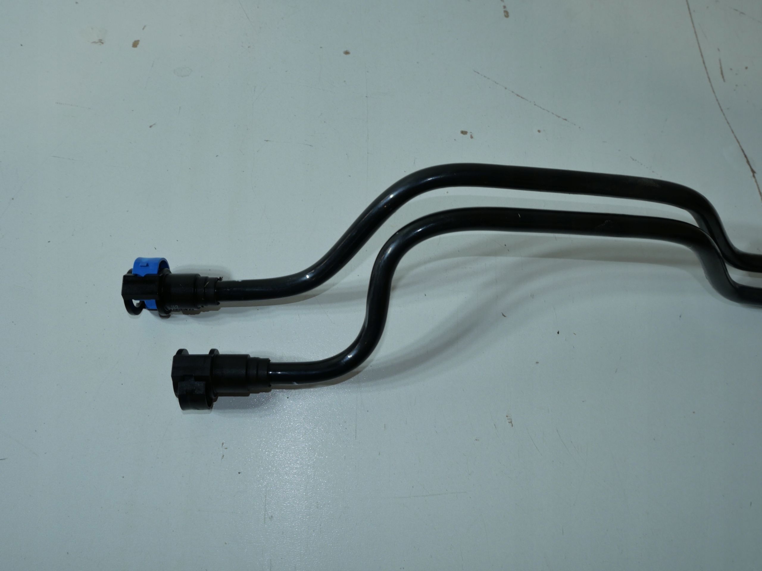 fuel line Schläuche MERCEDES SPRINTER 906 A9064703564