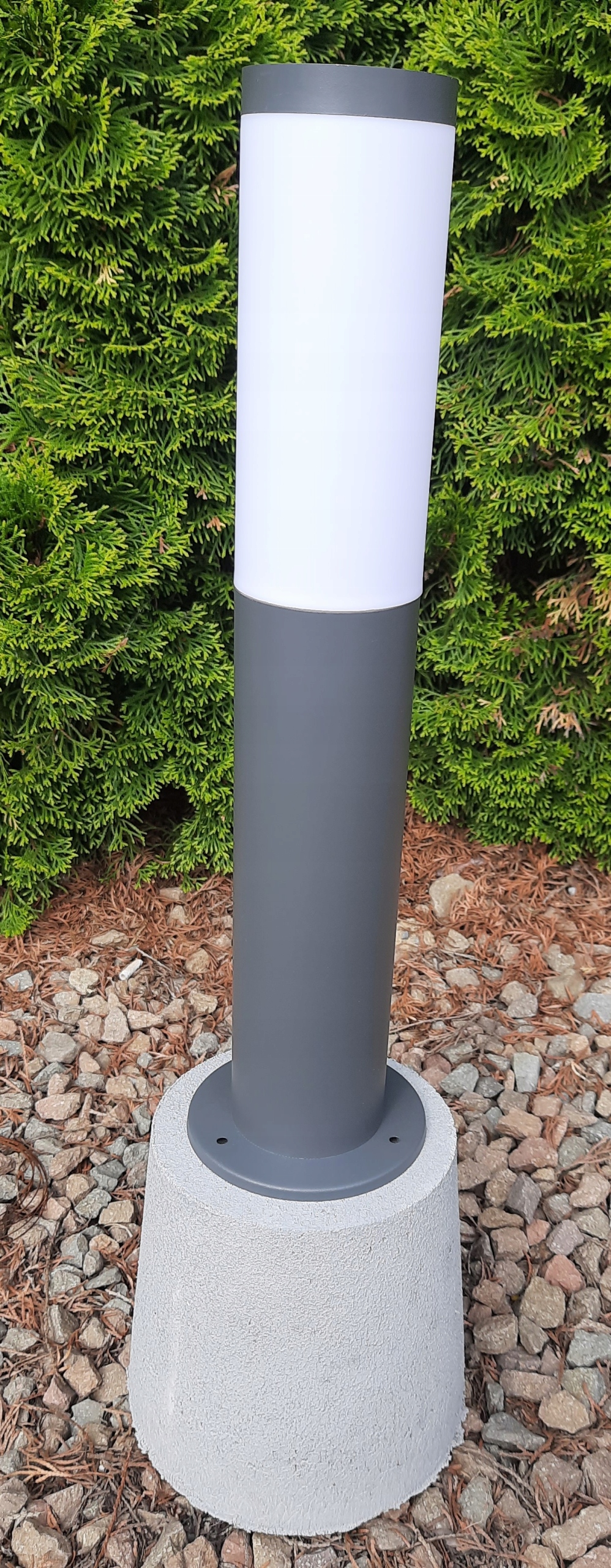 Podstawa fundament pod lampę ogrodową typ S Producent Beto