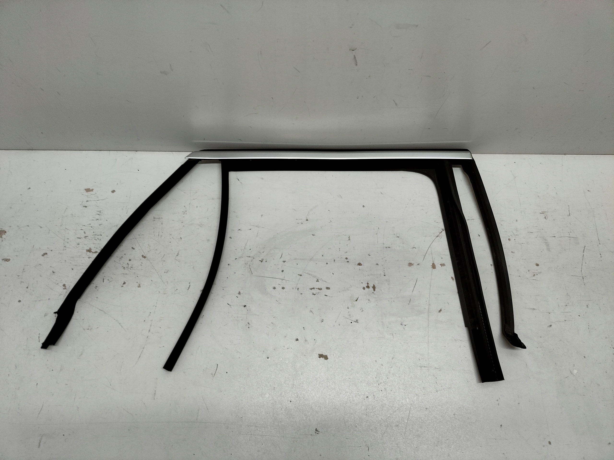 gasket windows door rear part right chrom VW T-ROC 2GA 17