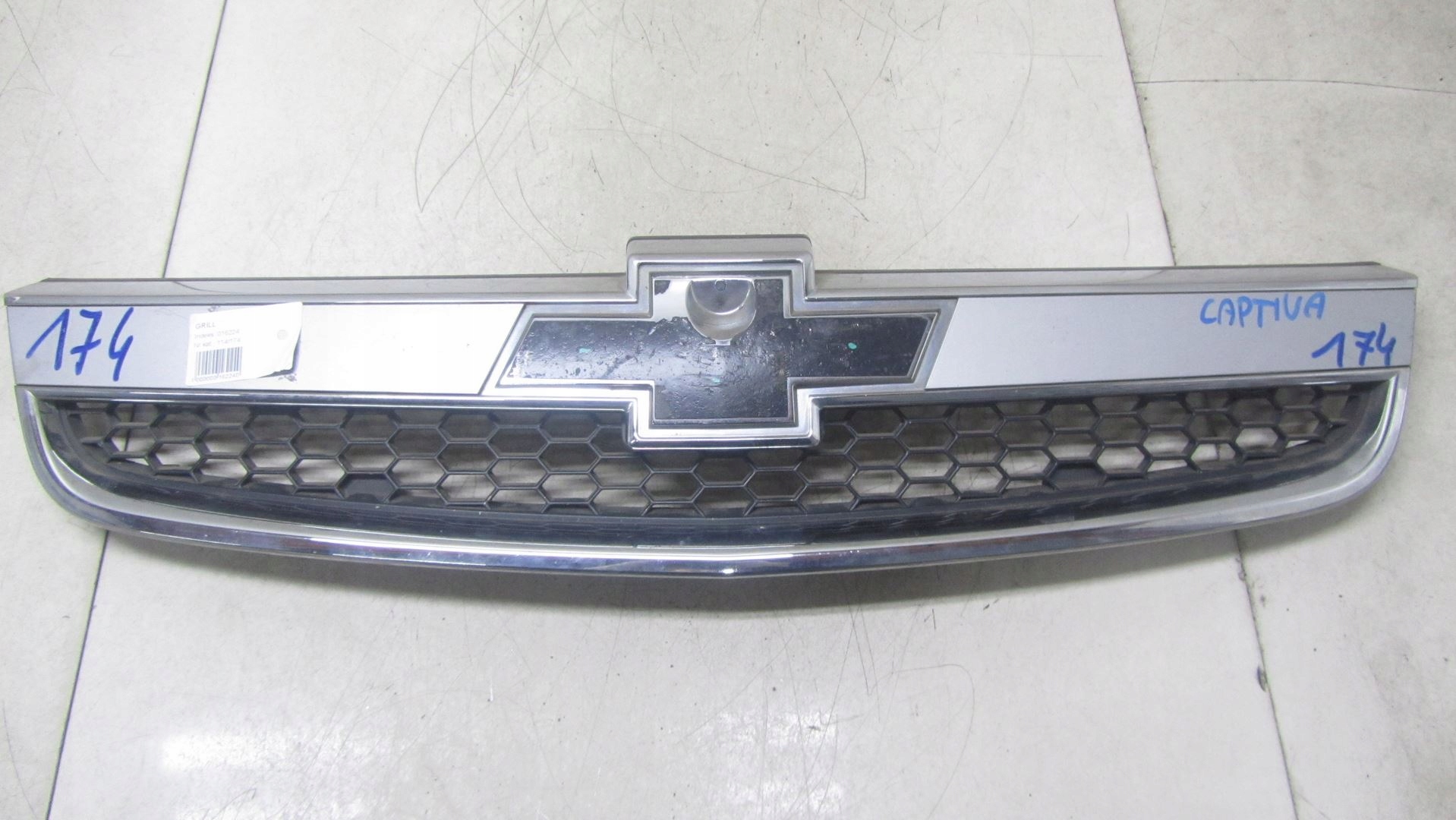 Chevrolet CAPTIVA решетка радиатора 06-10
