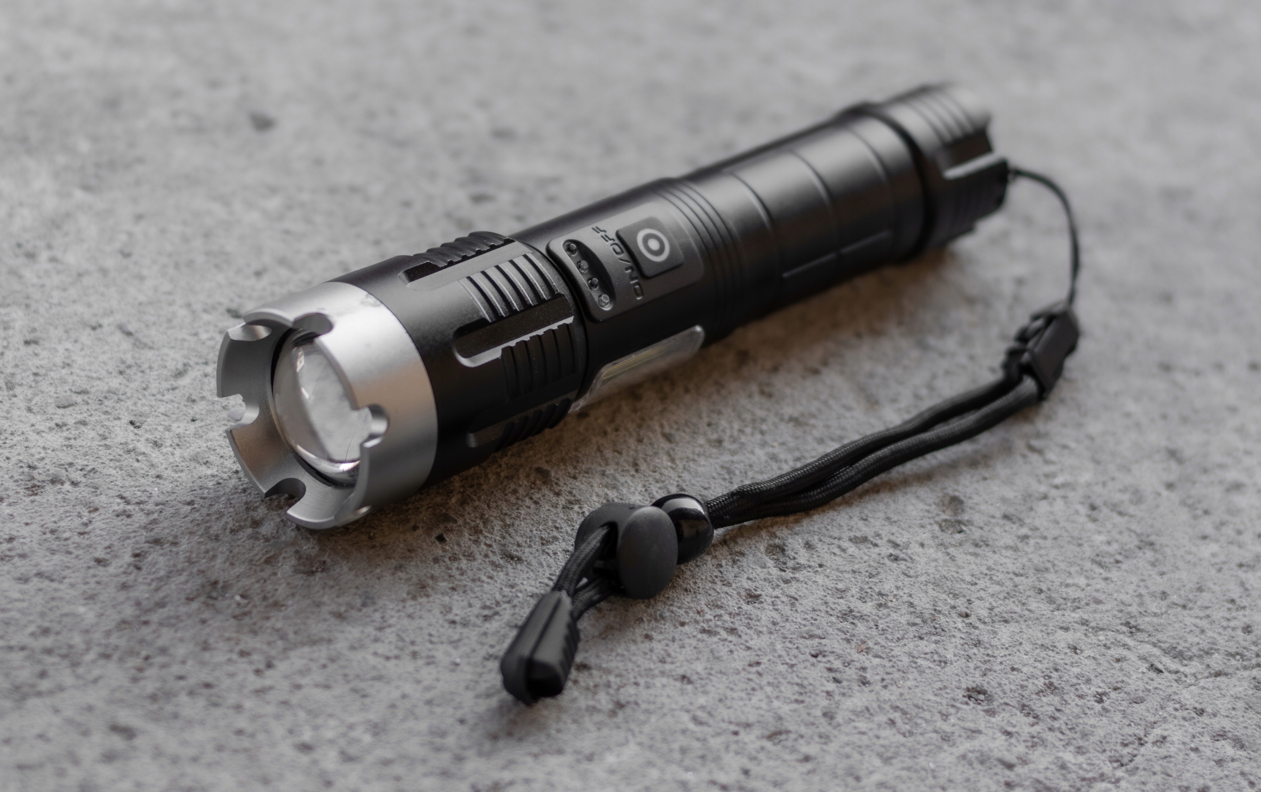 Led Svítilna Cob P90 10W Usb Powerbanka Výkonná 1000 M