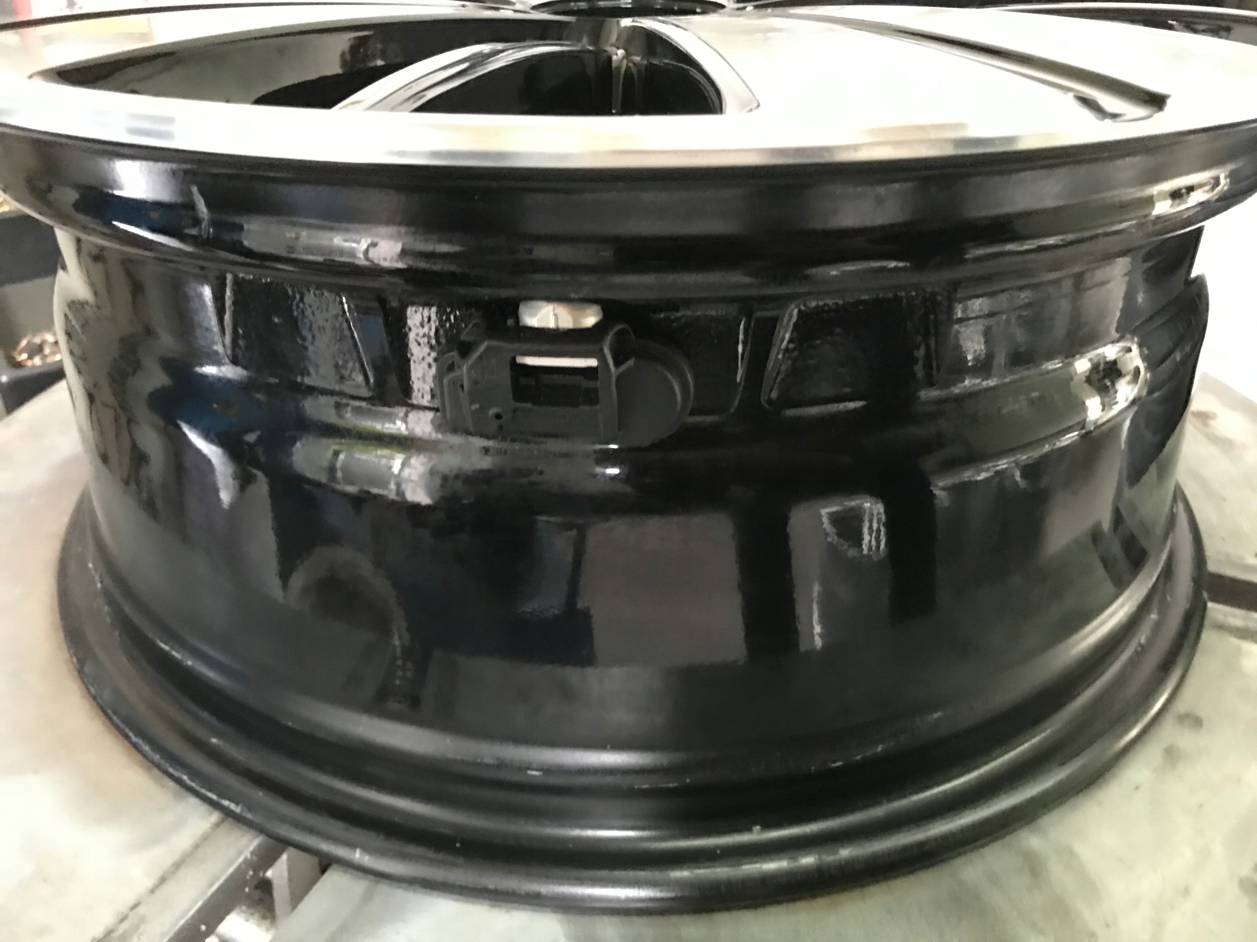 disk Mercedes A 246 401 18 00 A2464011800 + TPMS