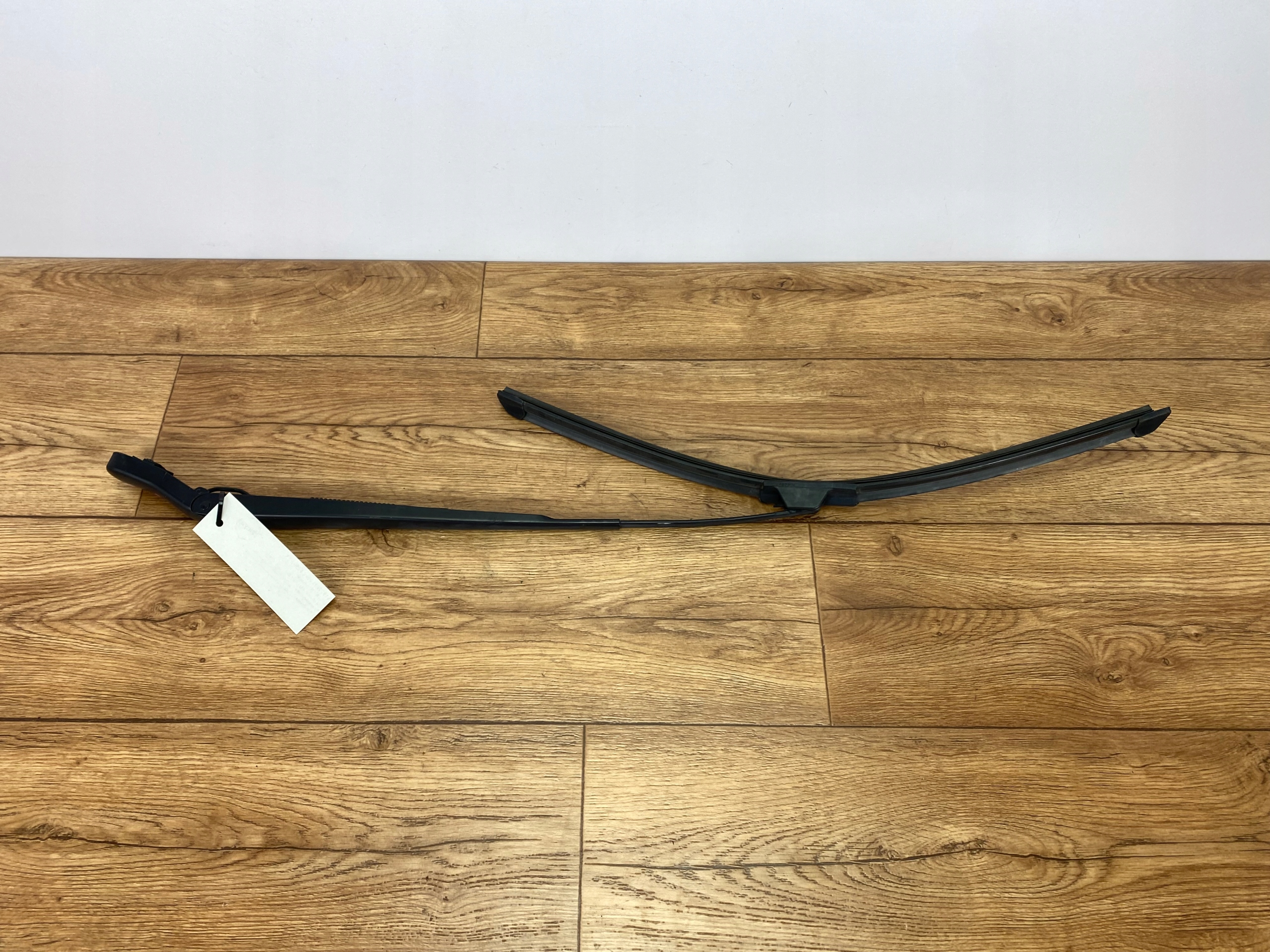 wiper arm front Ford F150 2021+ USA