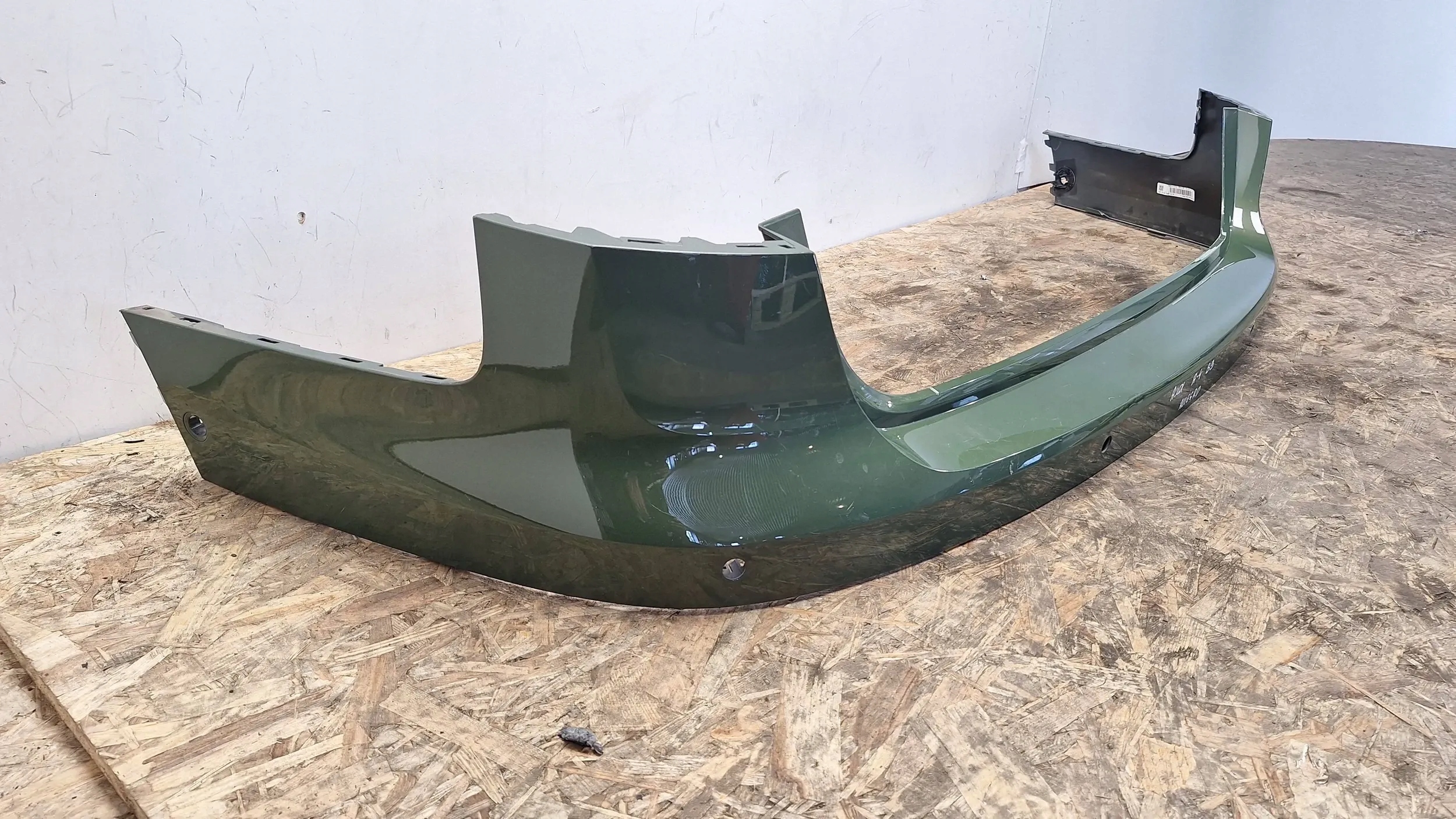bumper rear part 8W9807511AG Audi A4 B9 Kombi