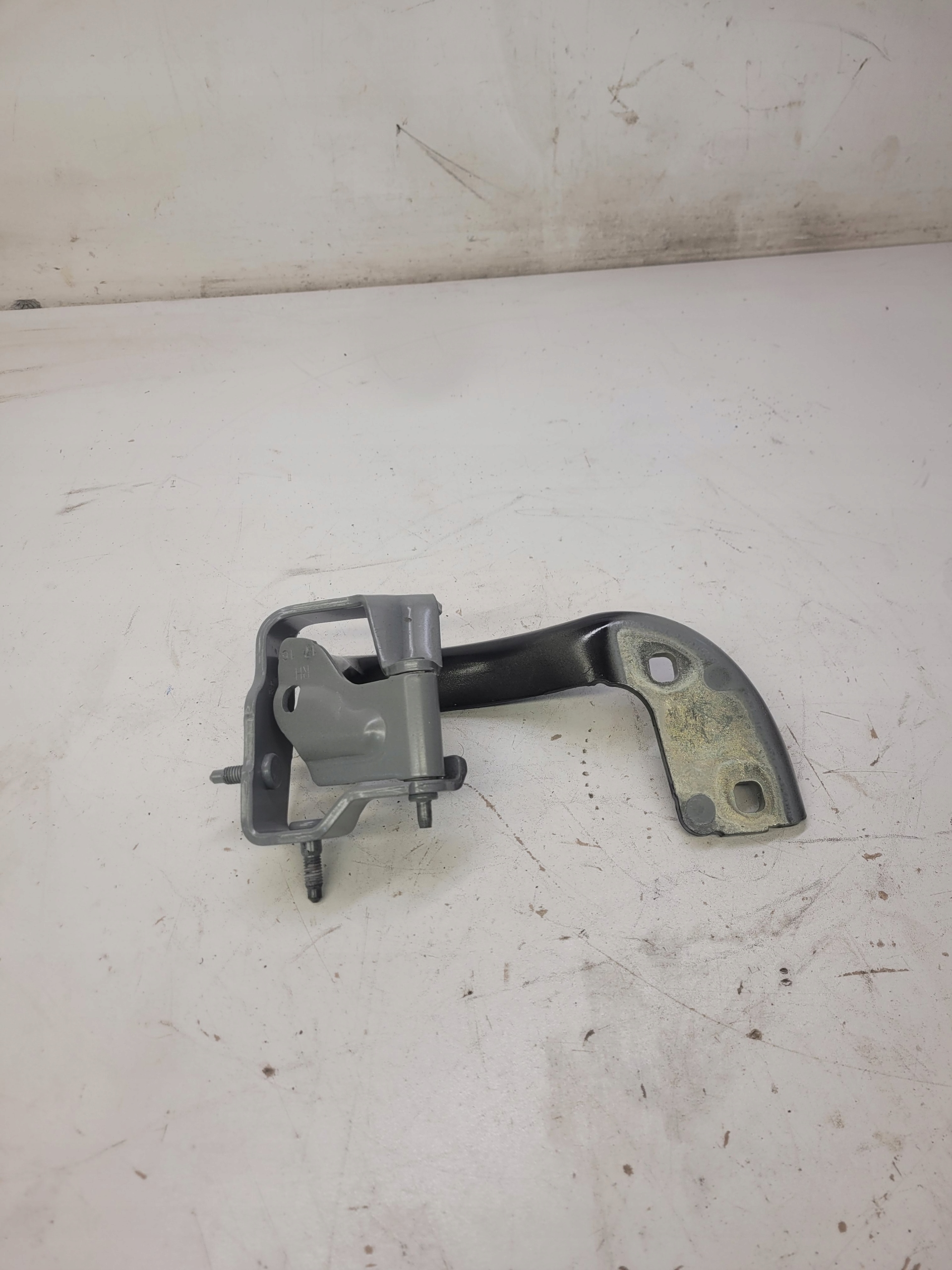 hinge bonnet rear part right AUDI A4 B9 AVANT 8W9827300A