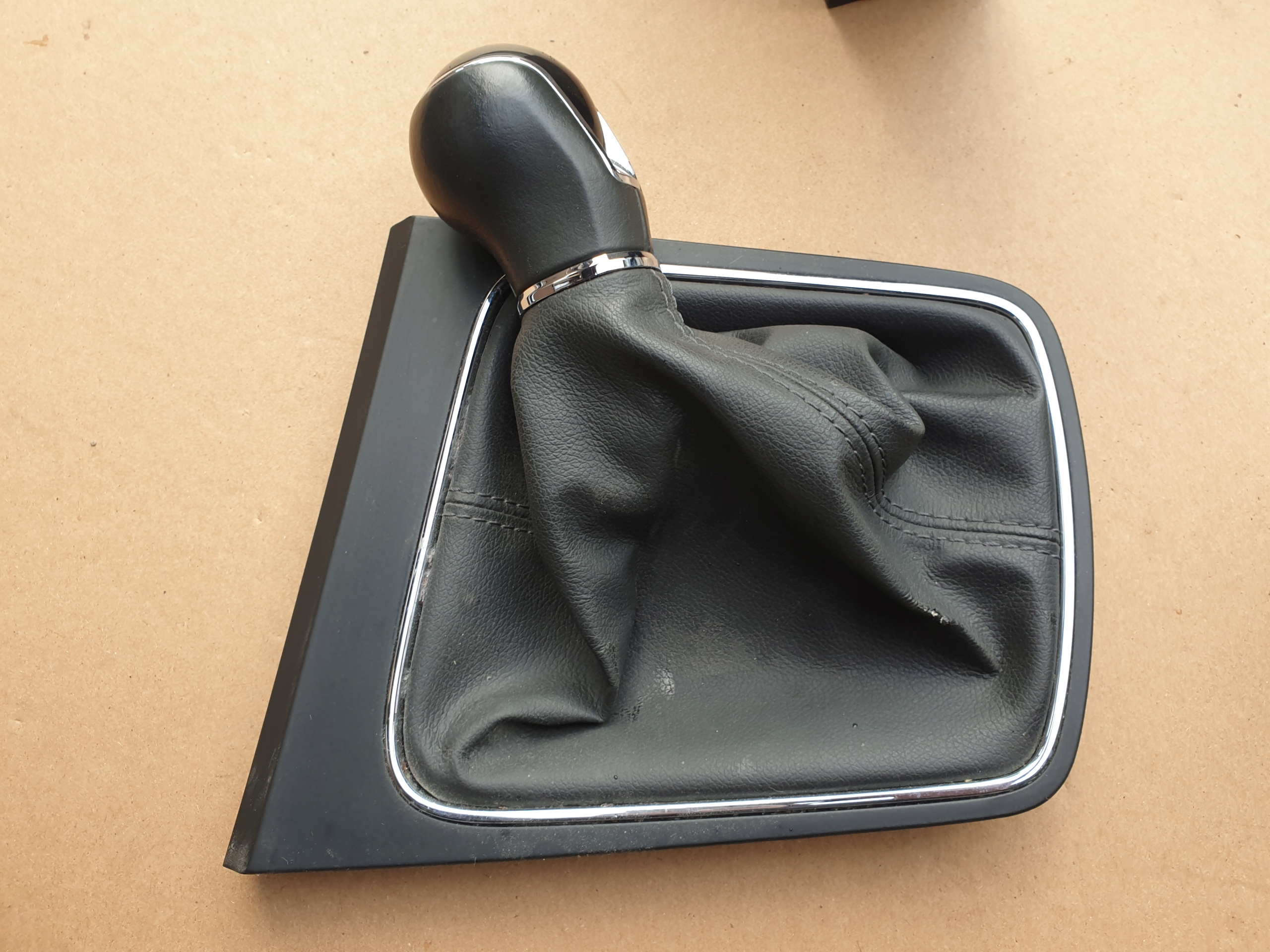 Pomello ghetta SEAT LEON III 3 2013- 5F