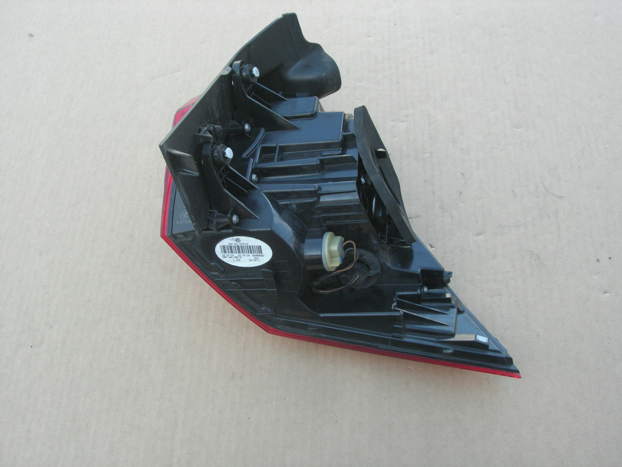 LAMPA LT W BŁOTNIK VW TIGUAN II LED 5NA945095D Numer katalogowy części 5NA945095D