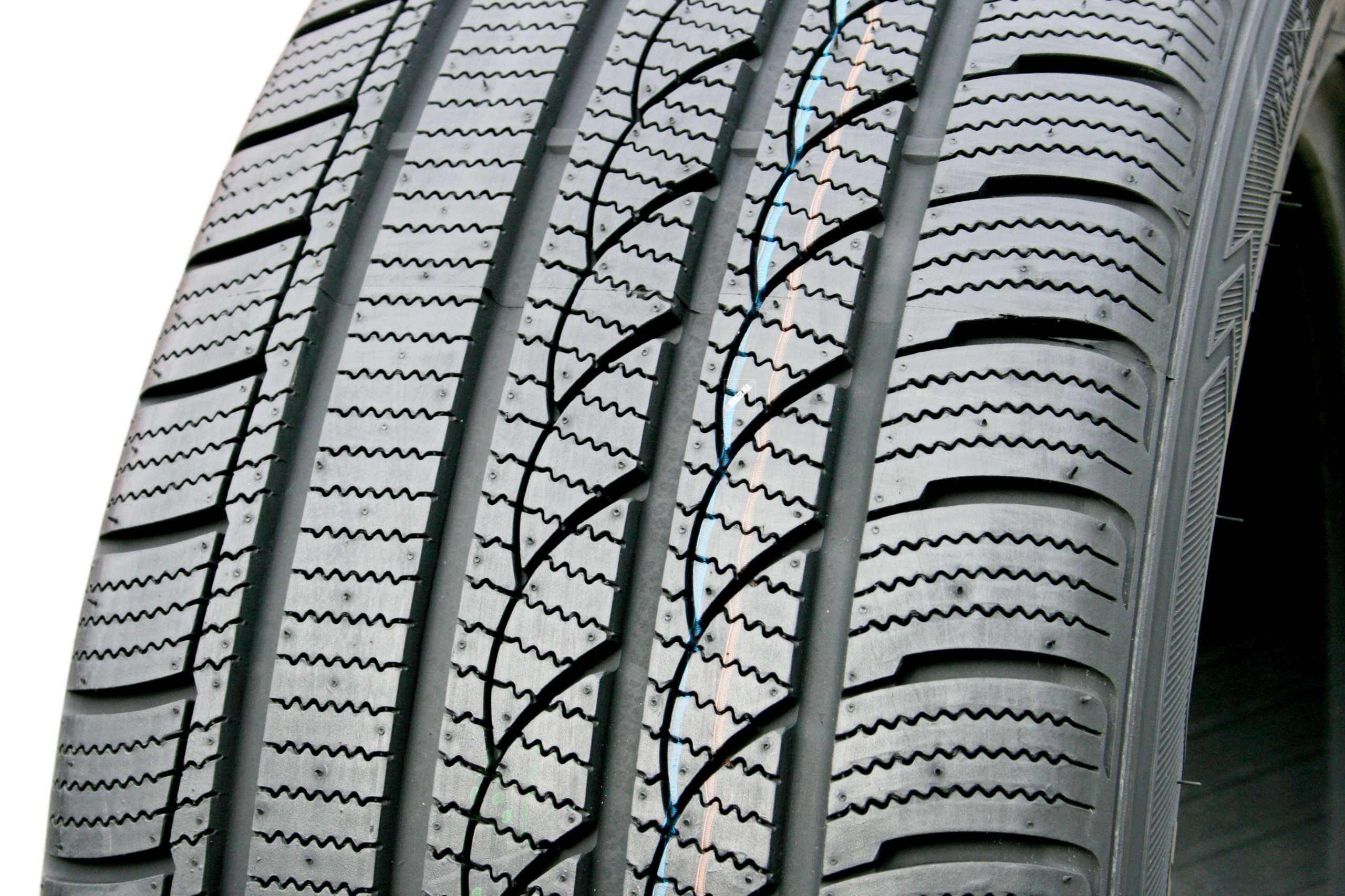2 Nowe Opony Zimowe 225/60R17 99H Tracmax S210 Marka Tracmax