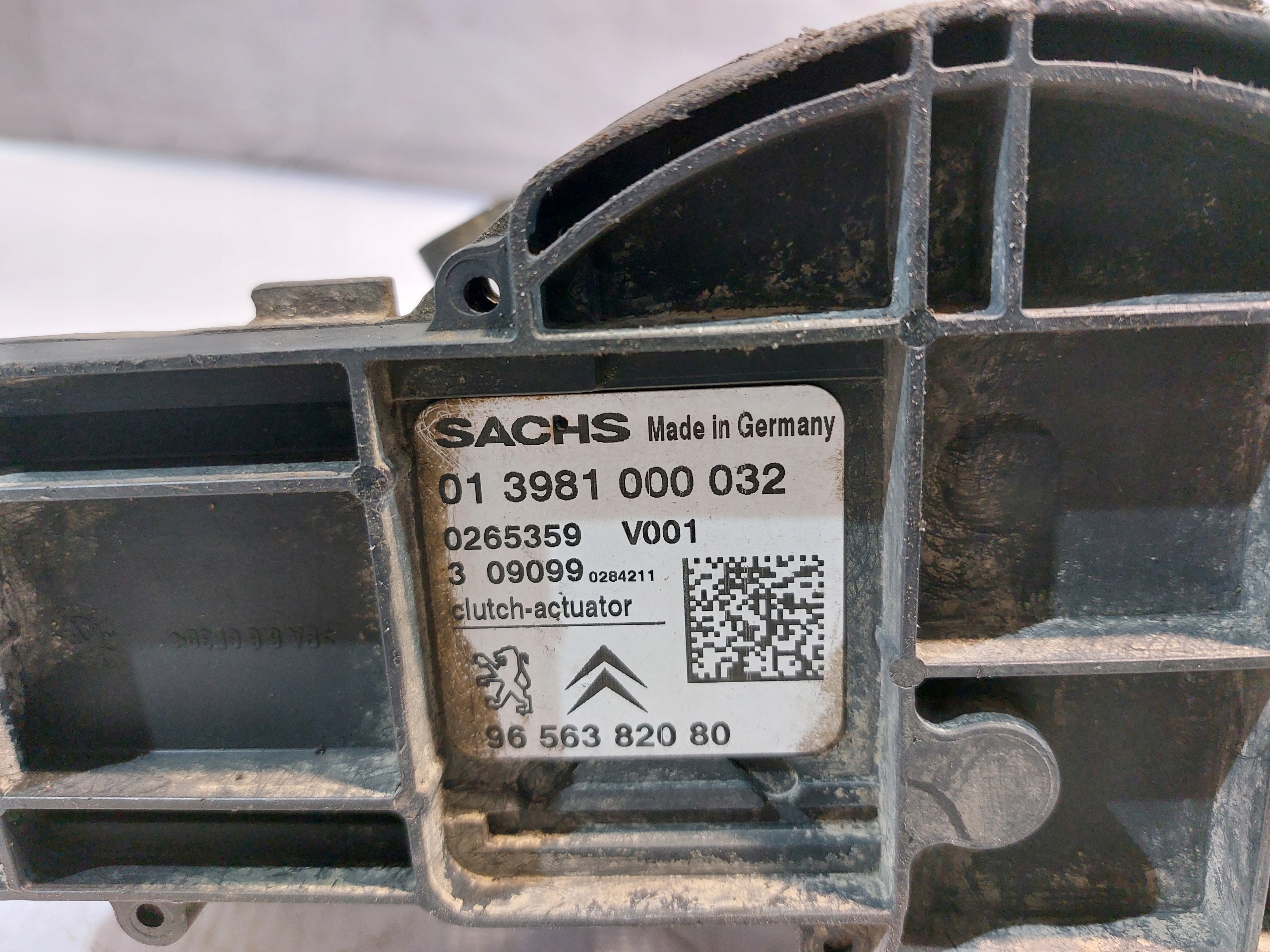 WYSPRZEGLIK CITROEN C3 1.6B