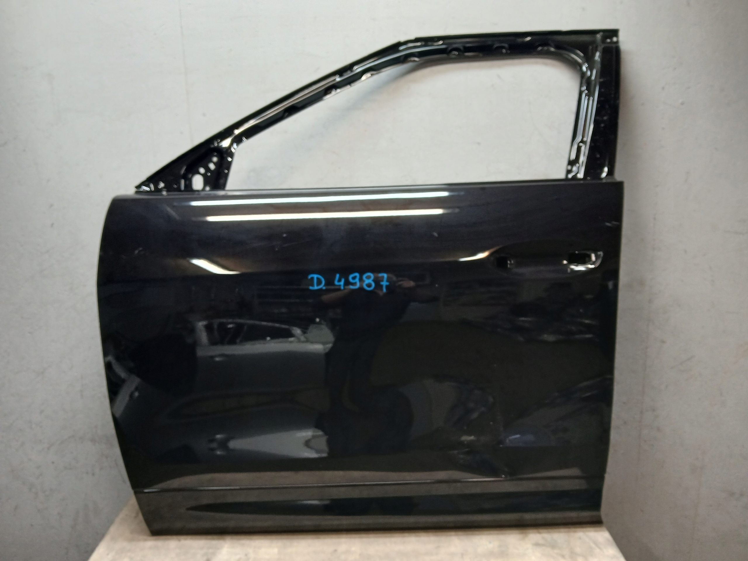 dveře předek levé FORD CAPRI