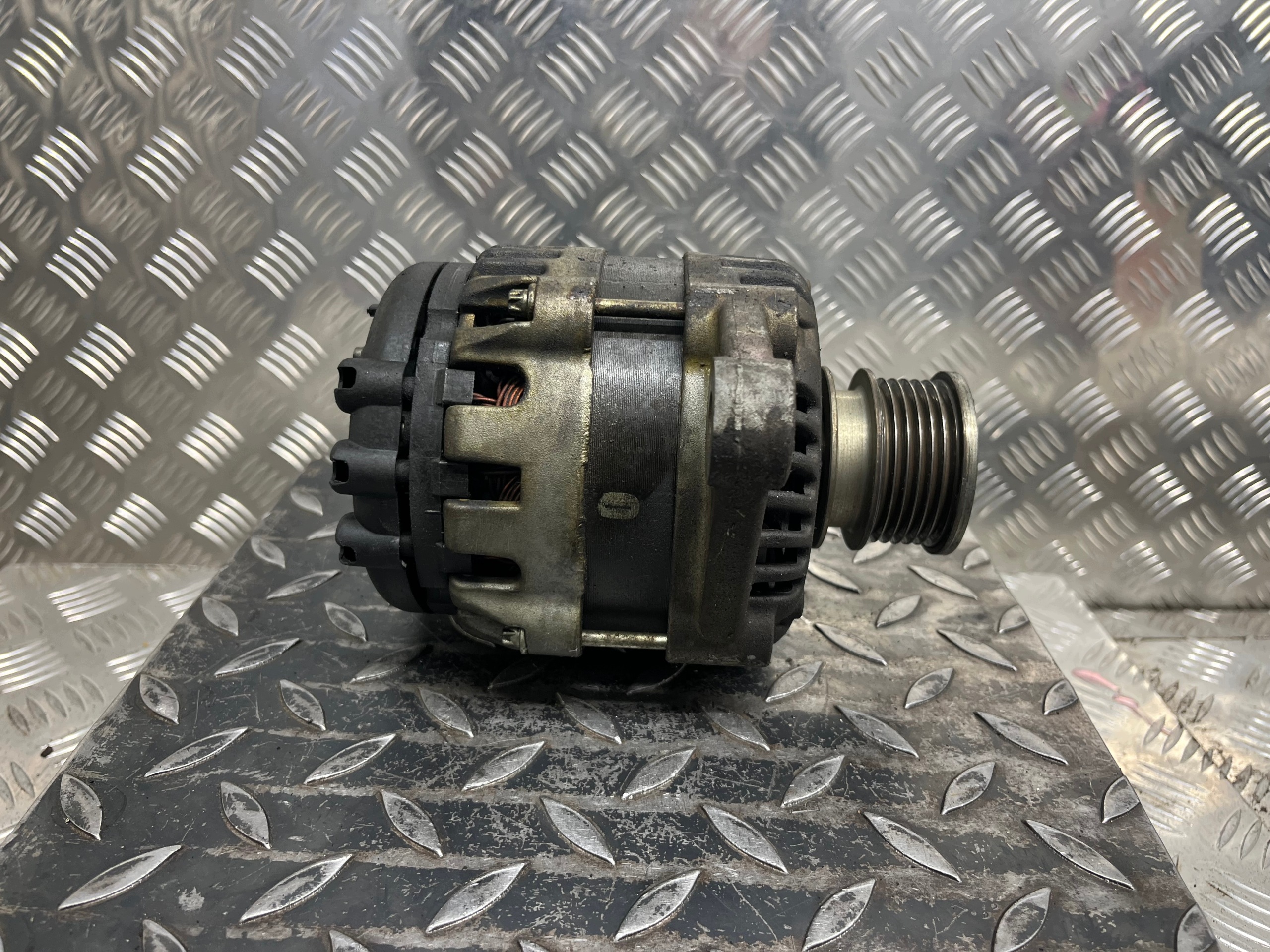 ALTERNATOR OPEL INSIGNIA 13502583