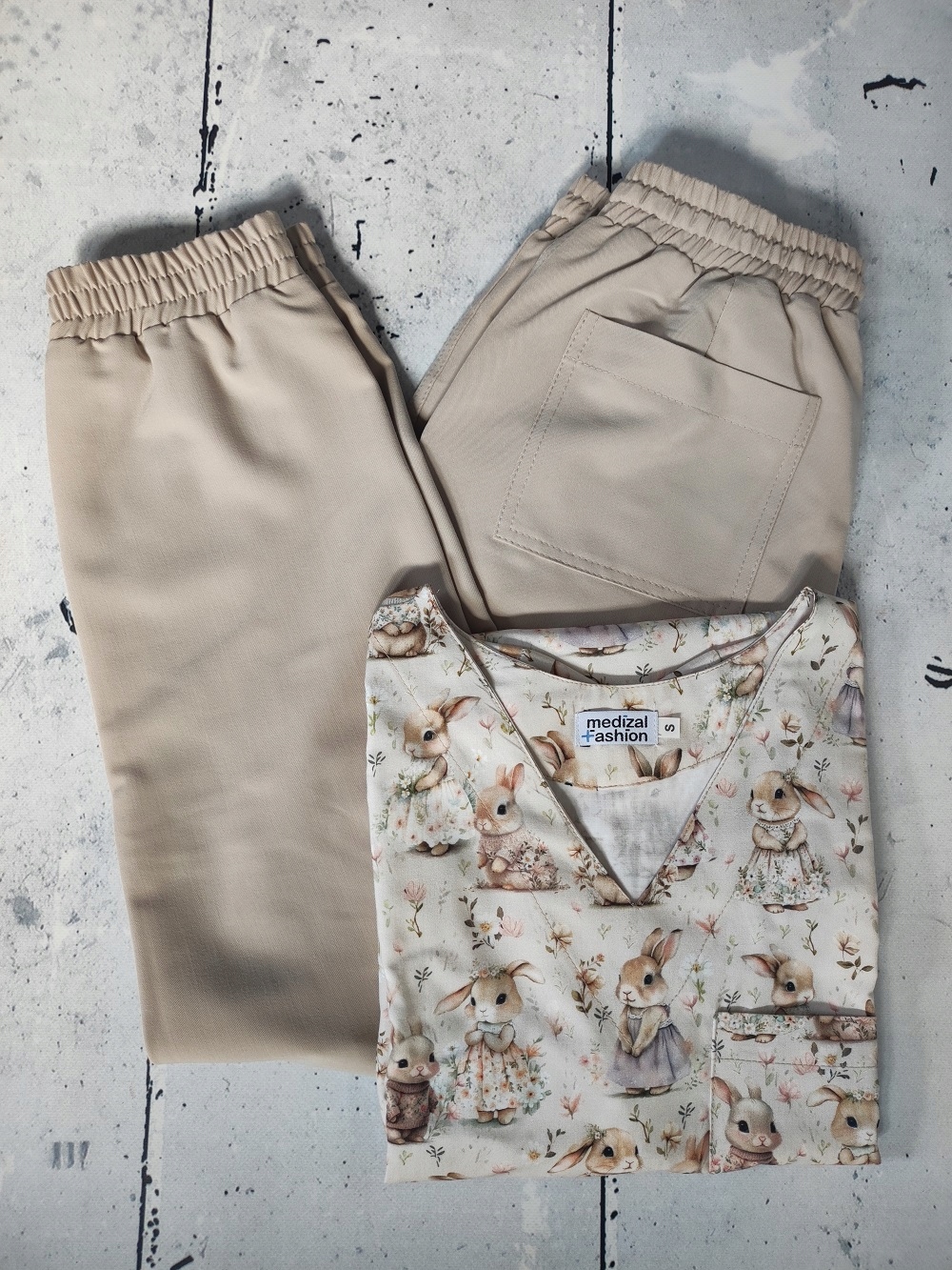 Bluza medyczna damska Papilio Premium rodzina króliczków XL