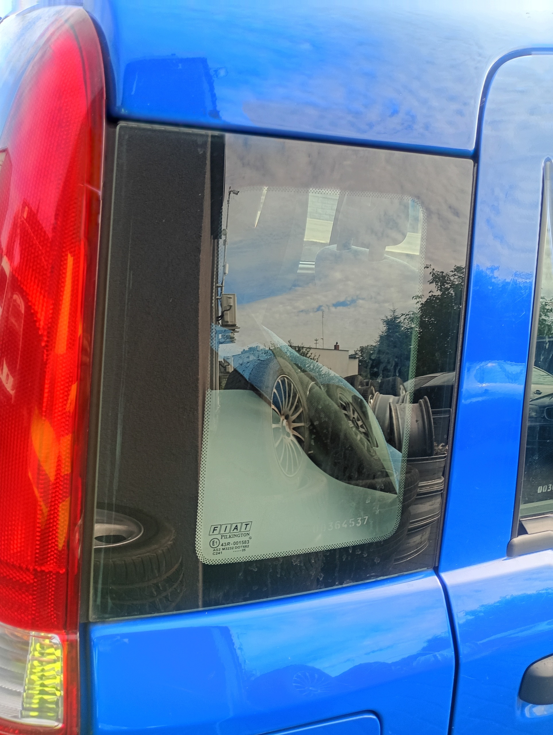 prozor bočno karoserija desna stražnja stražnji dio Fiat Panda 2 II 03-09