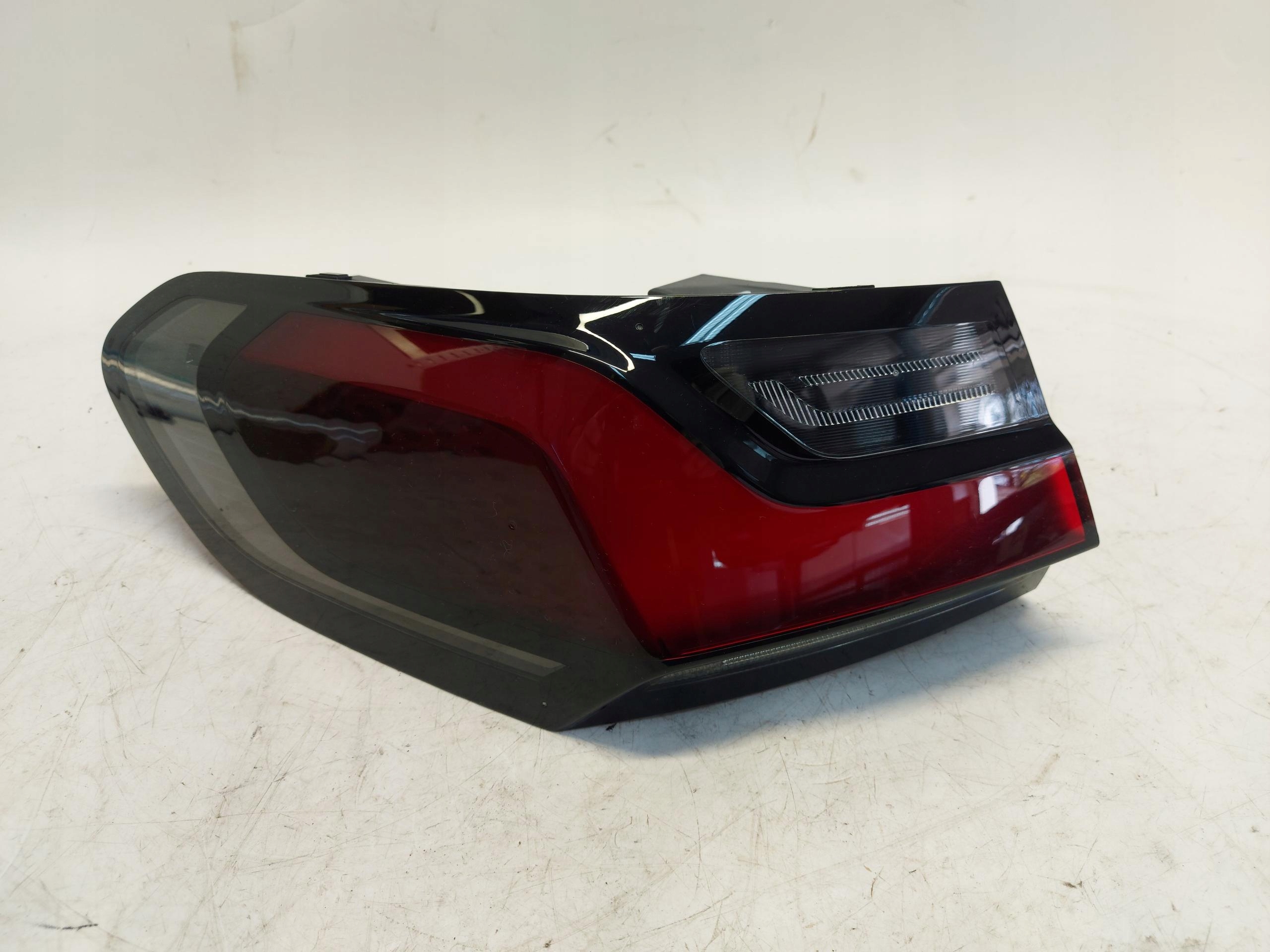 BMW U06 220d light left rear part rear m-packet H3 8494359 10