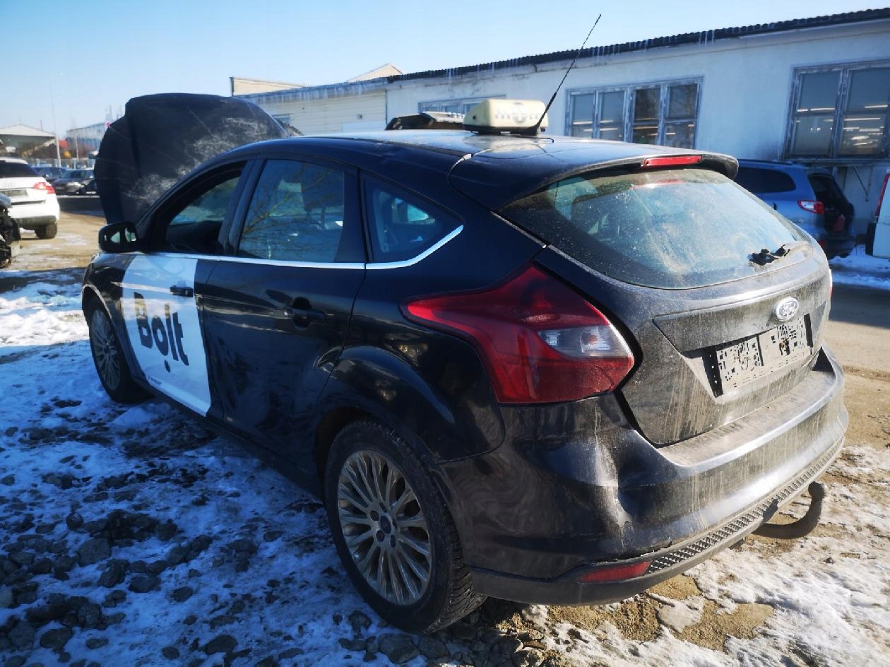 FORD Focus стартер 2011 1.6л